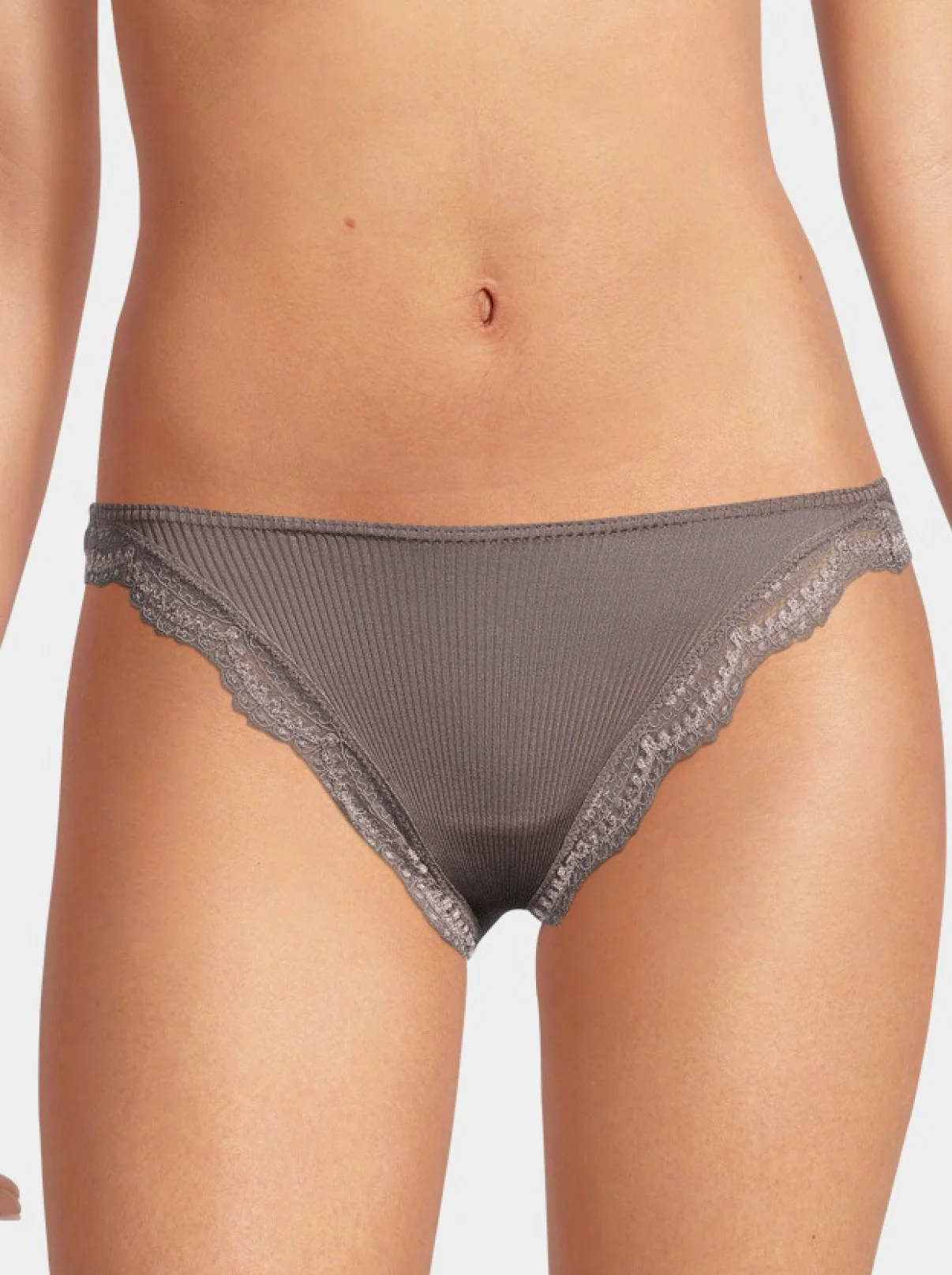 Dentelle de Calais® Mini low-rise Brief in silk 9471 - Image 9
