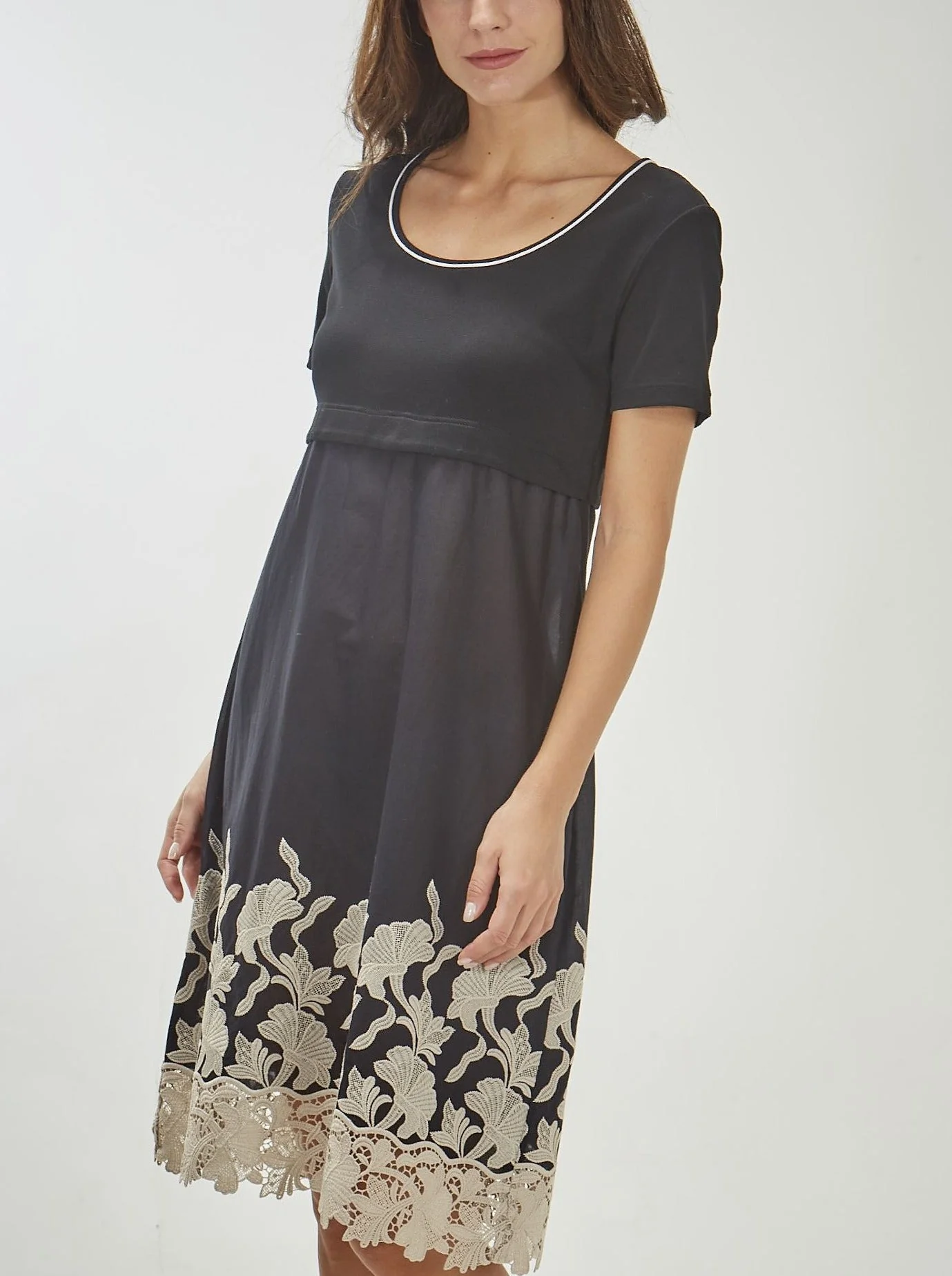 Short-sleeved Minidress in Cotton with Macramé 5984