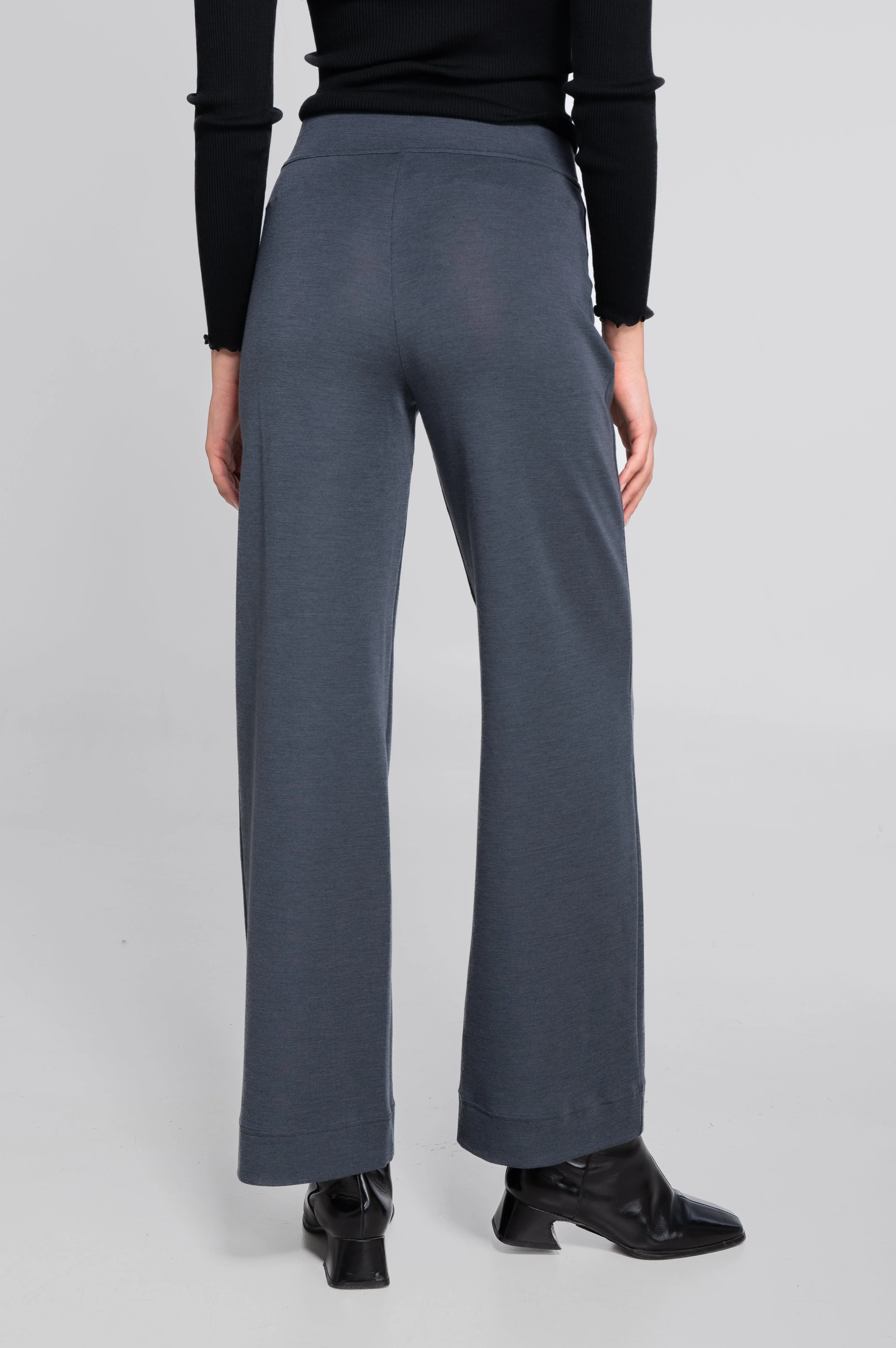 Wide-leg wool and silk trousers 5681 - Image 18