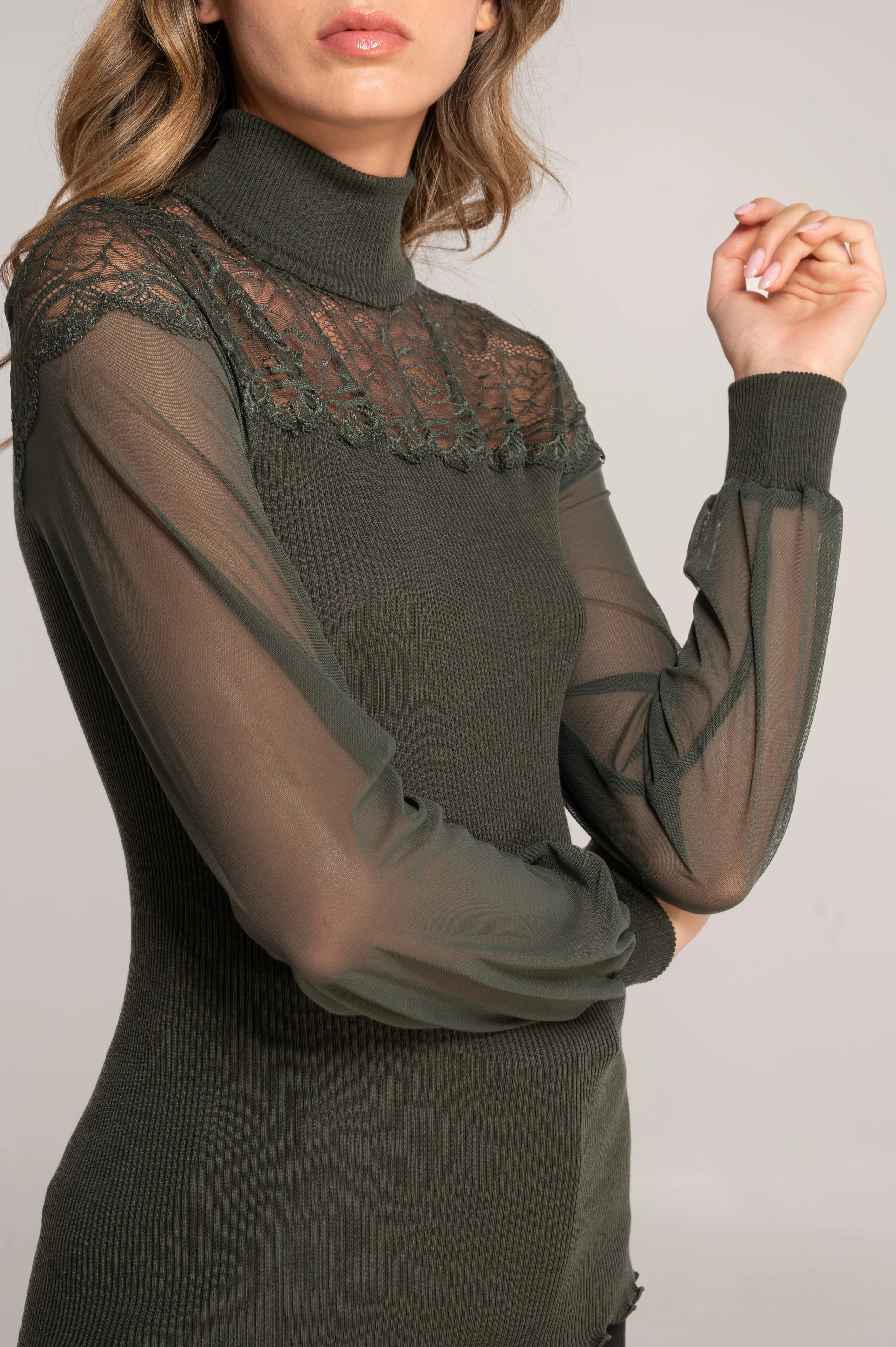 Wool and silk long sleeves turtleneck shirt with Leavers lace 7408 - Image 8