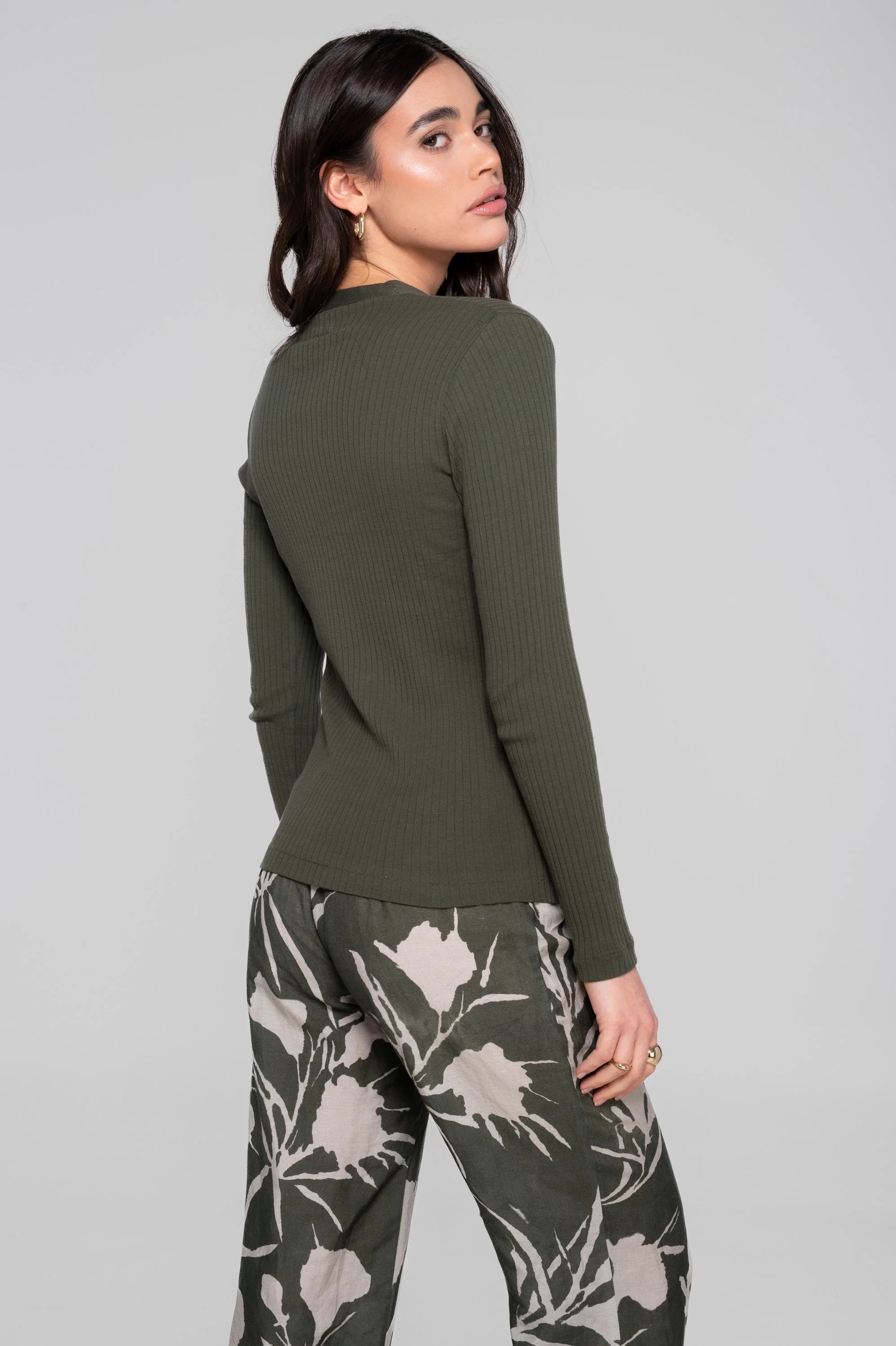 Cotton long sleeves henley shirt 7565 - Image 3
