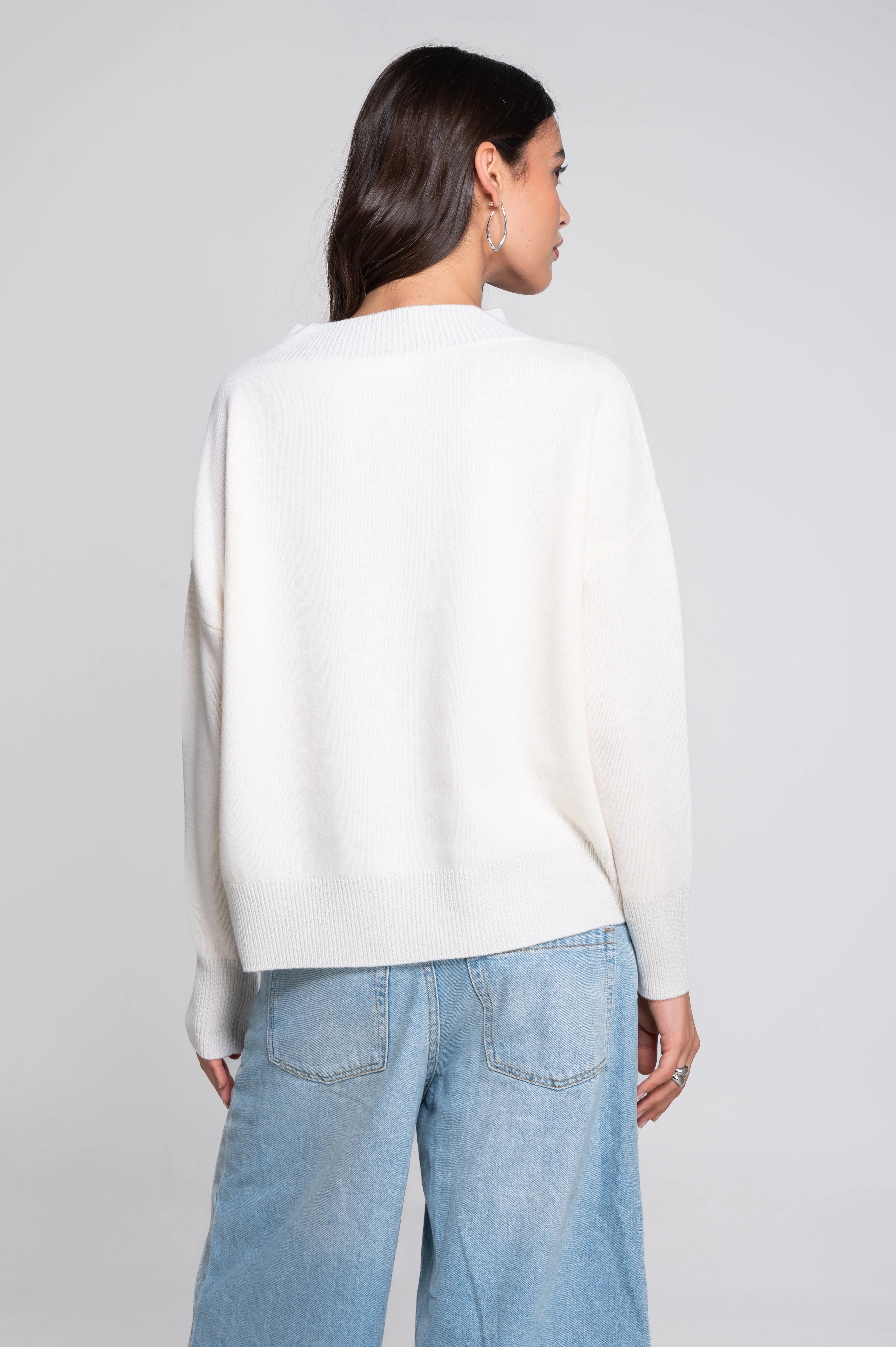 V neck pullover in pure carded wool with lurex details 7672L - Image 6