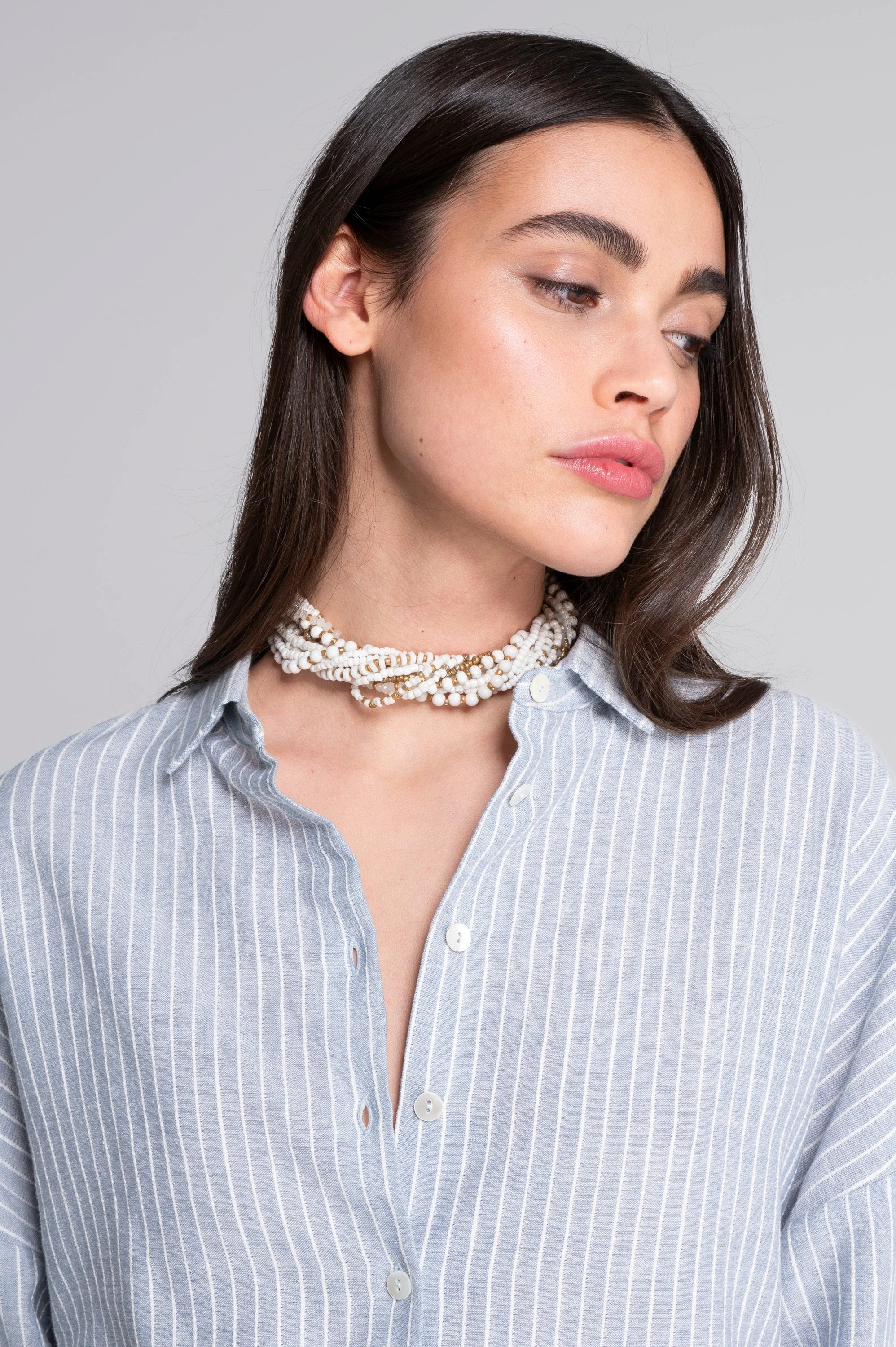 Oversized striped cotton-linen shirt with slit cuffs 7556R - Image 5