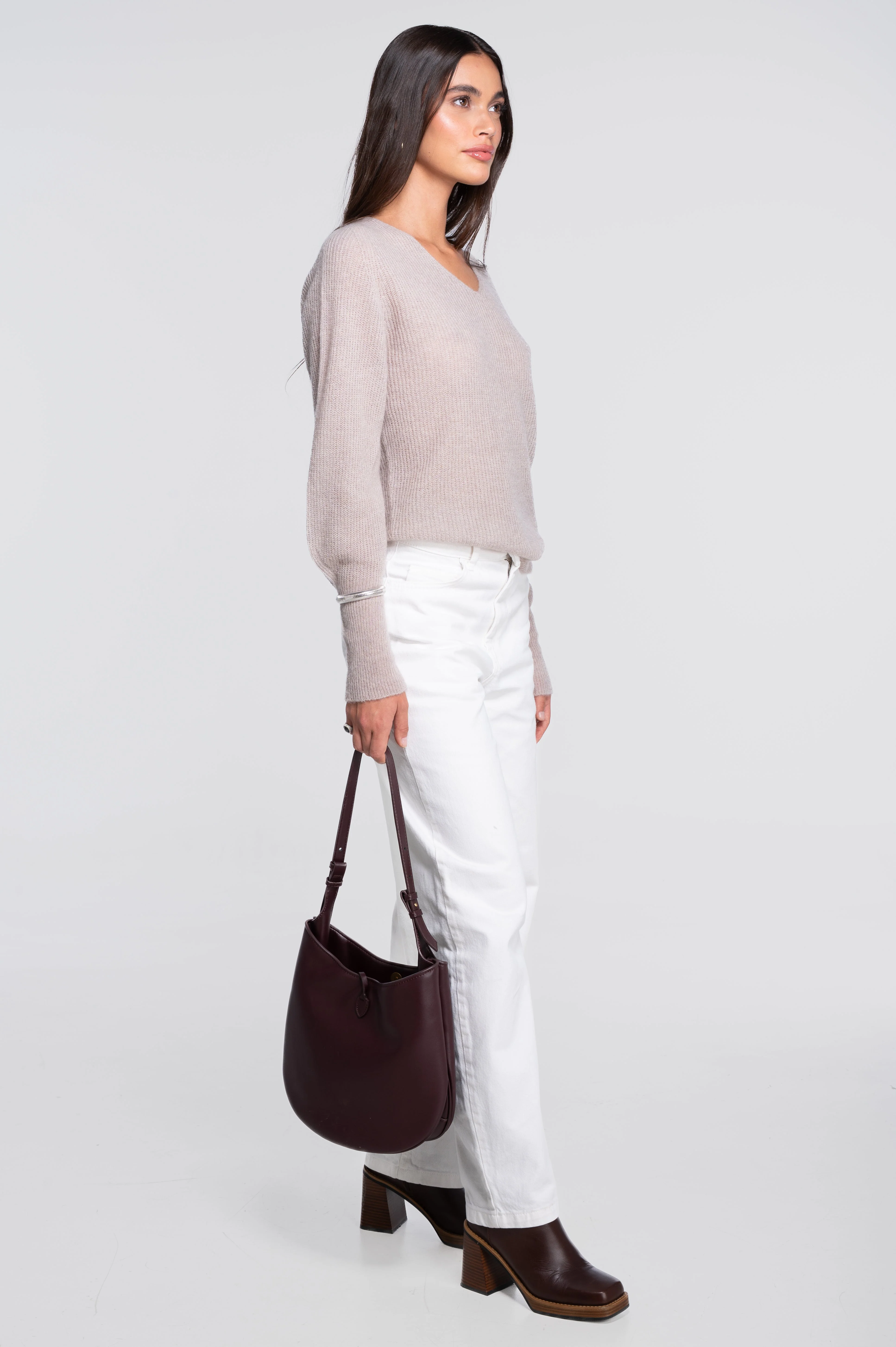 V neck pullover in alpaca 7483 - Image 19