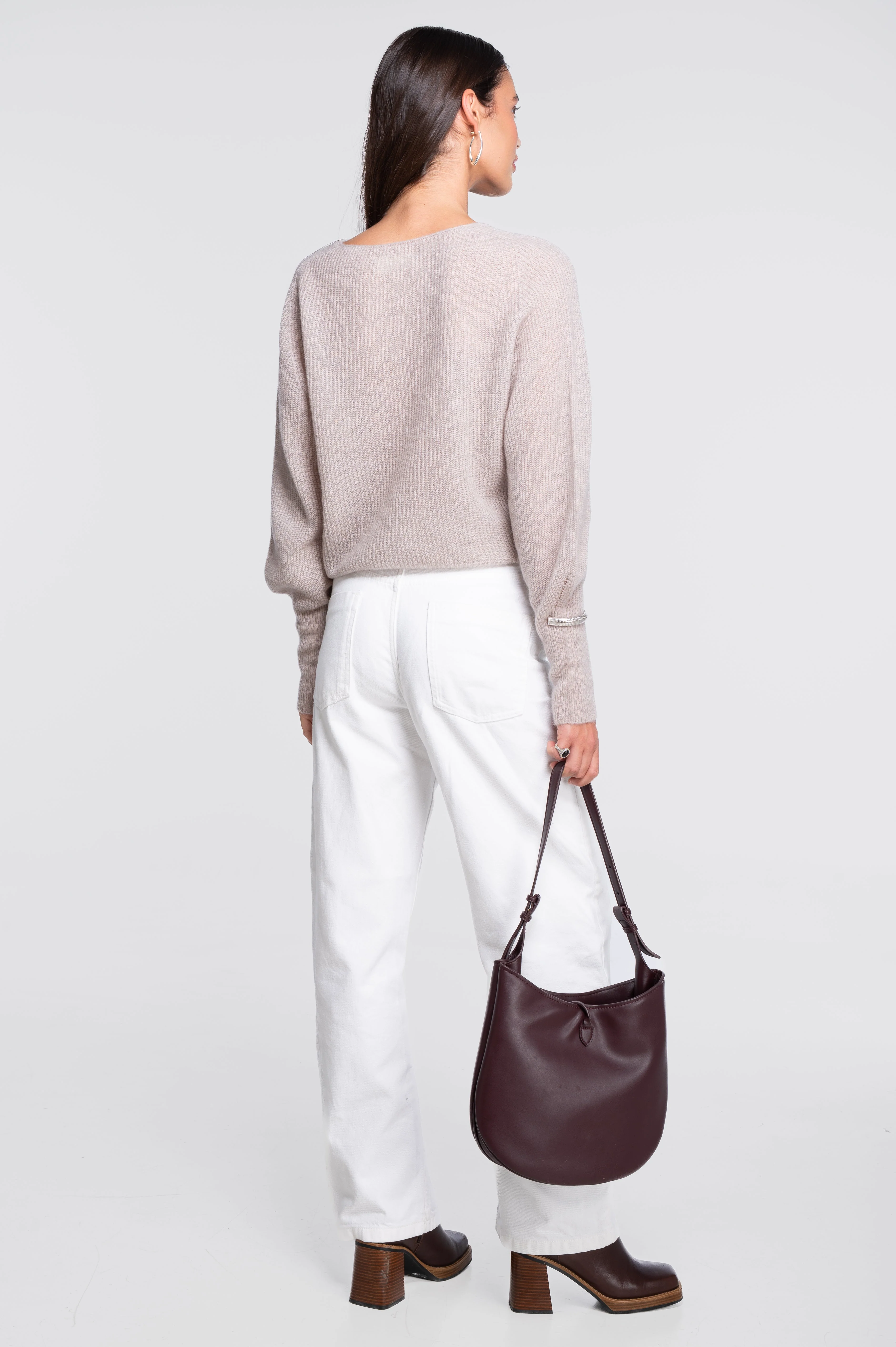 V neck pullover in alpaca 7483 - Image 20