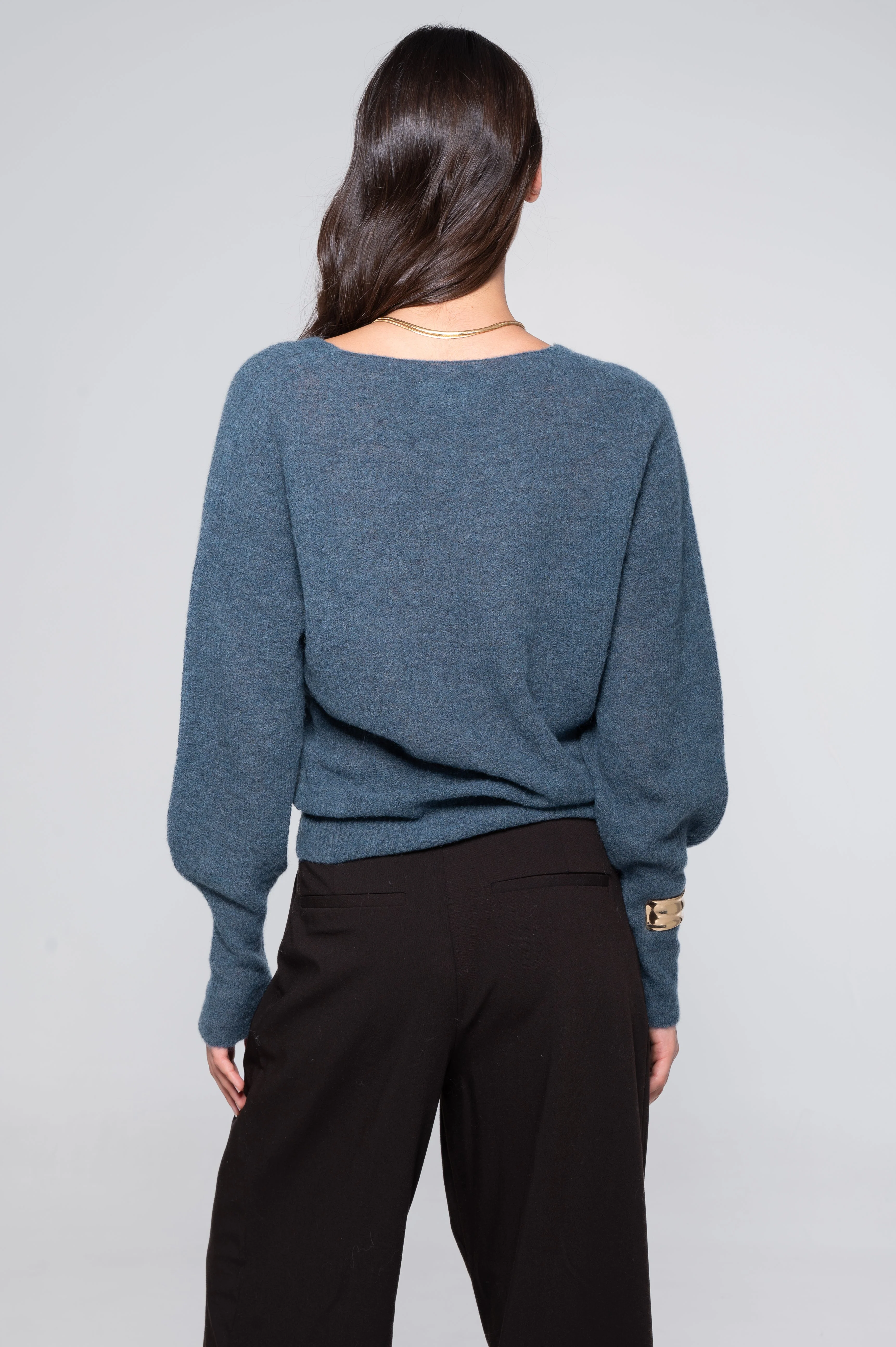 V neck pullover in alpaca 7483 - Image 22
