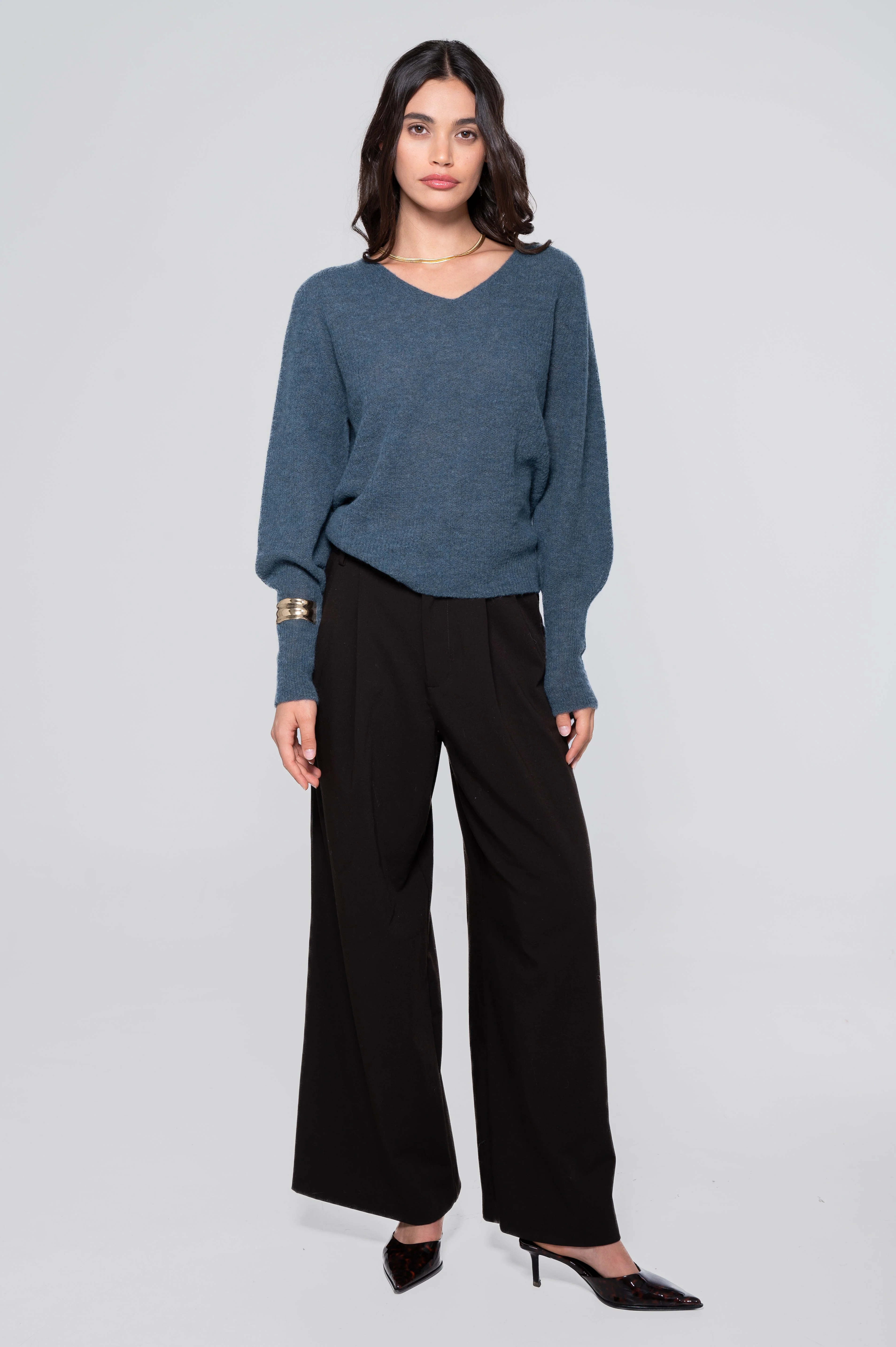 V neck pullover in alpaca 7483 - Image 23