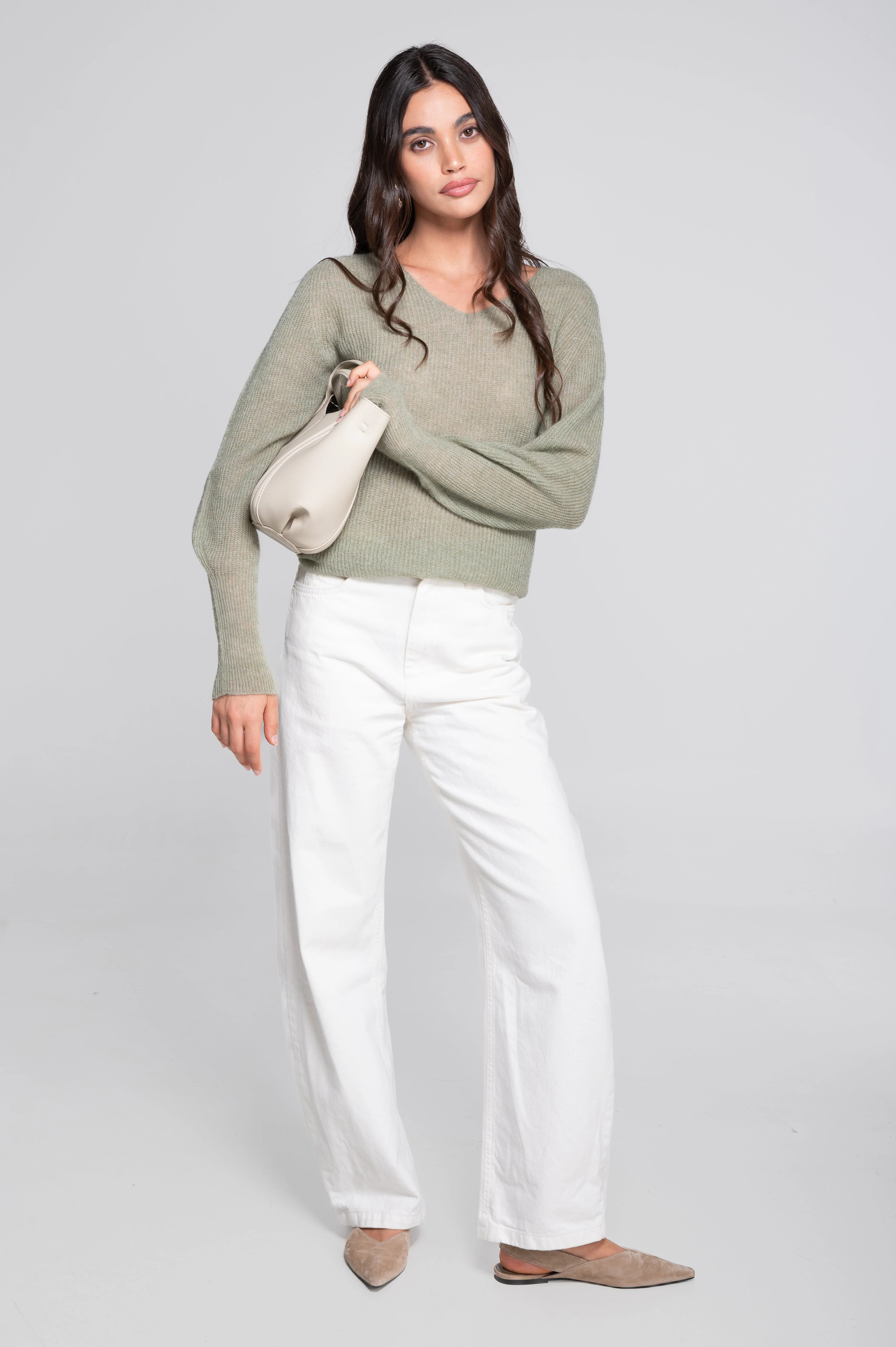 V neck pullover in alpaca 7483 - Image 3