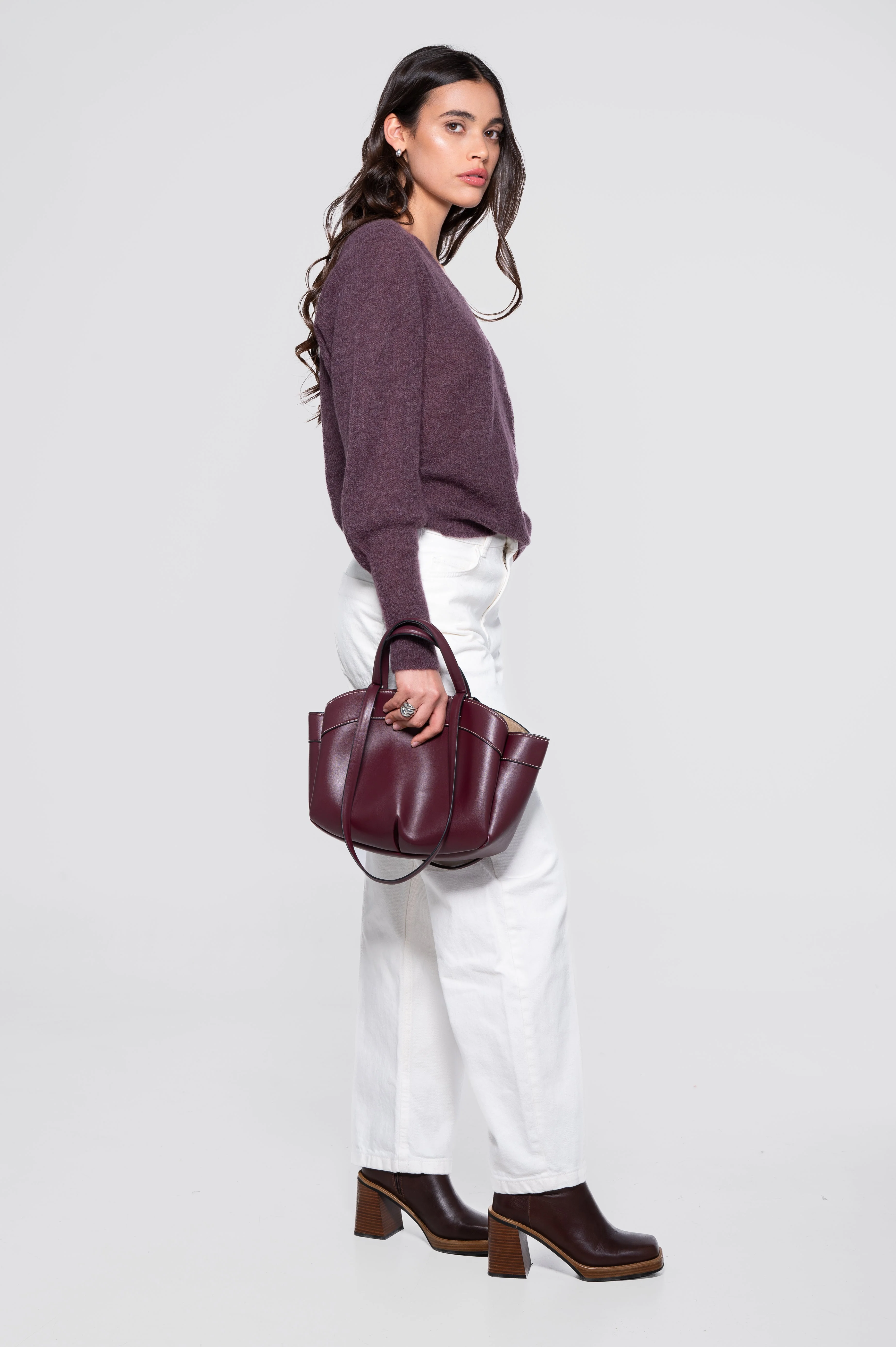 V neck pullover in alpaca 7483 - Image 31