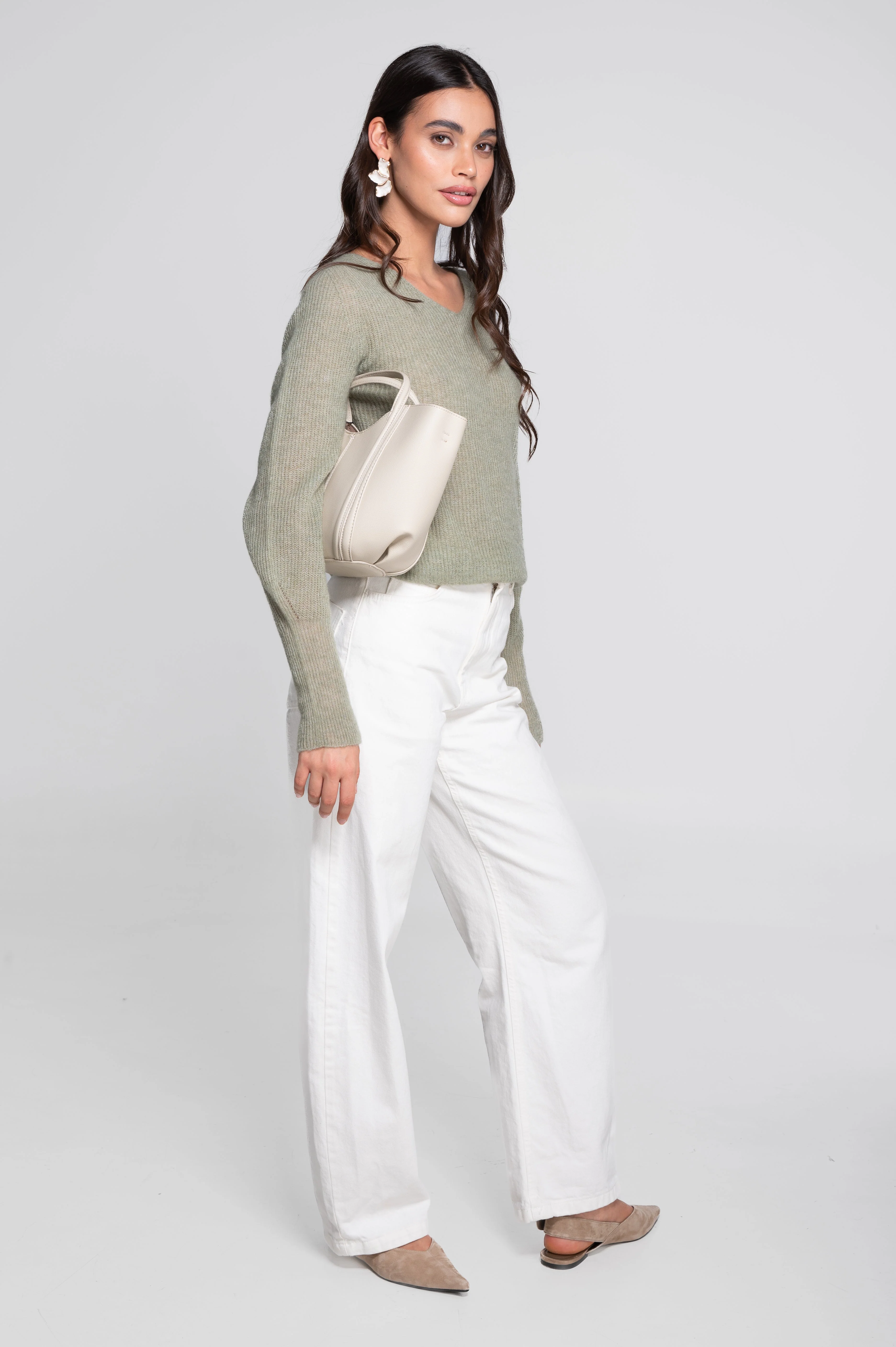 V neck pullover in alpaca 7483 - Image 4