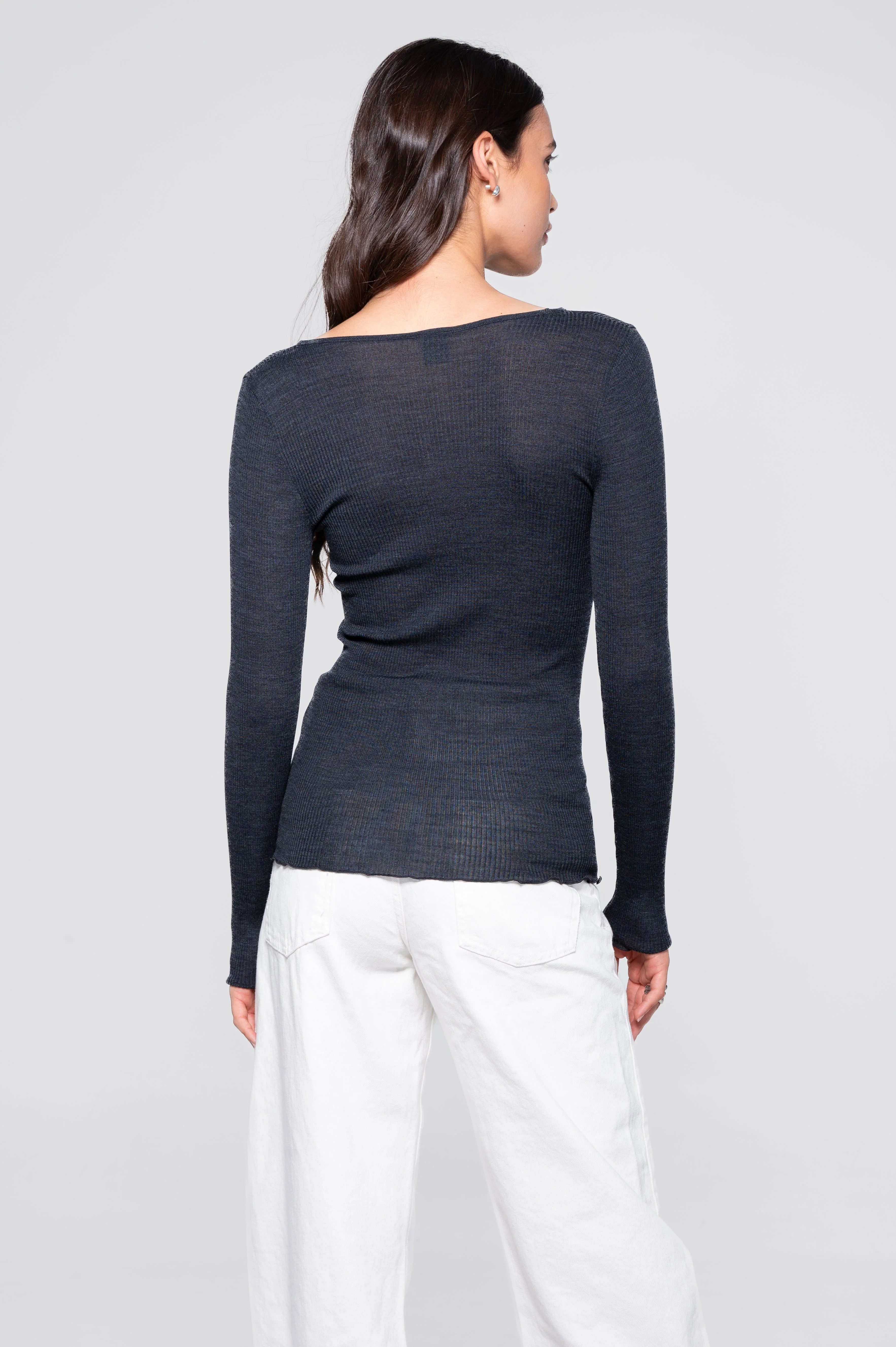 Wool and silk long sleeves V neck shirt 3486 - Image 30