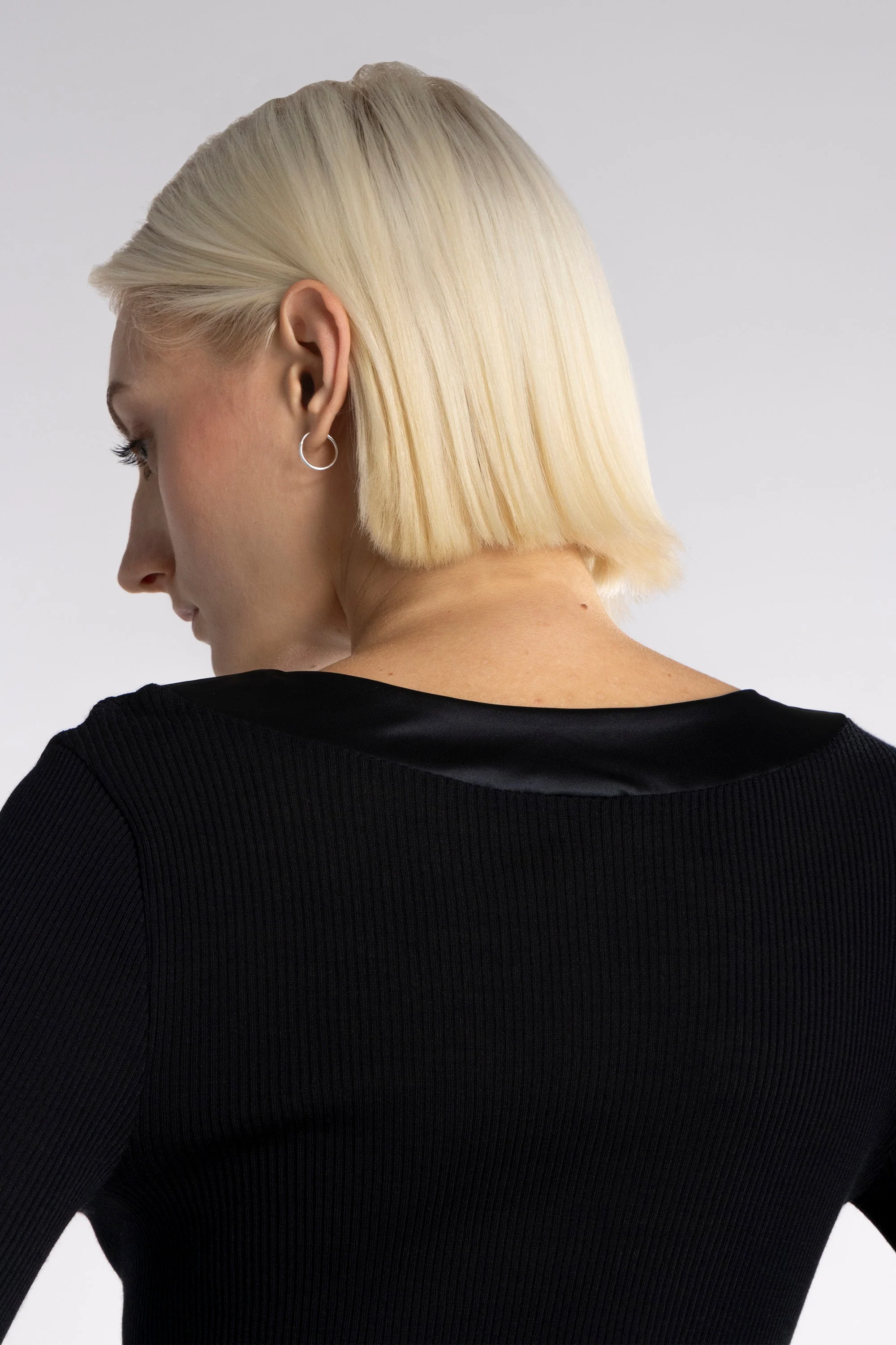 Sleek satin edging Longsleeves Shirt 5304 - Image 3