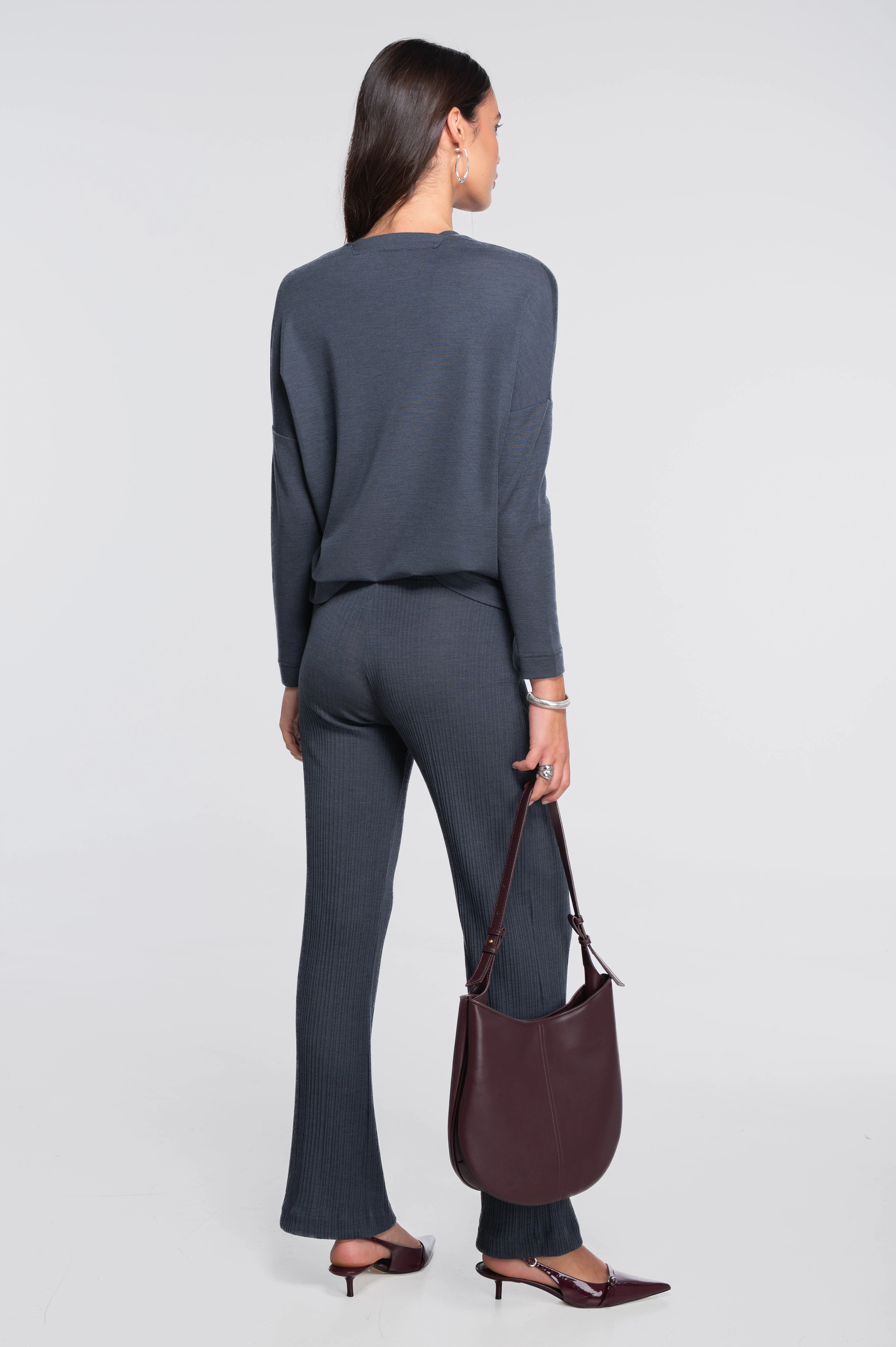Wool and silk long sleeves V neck shirt 7636 - Image 24