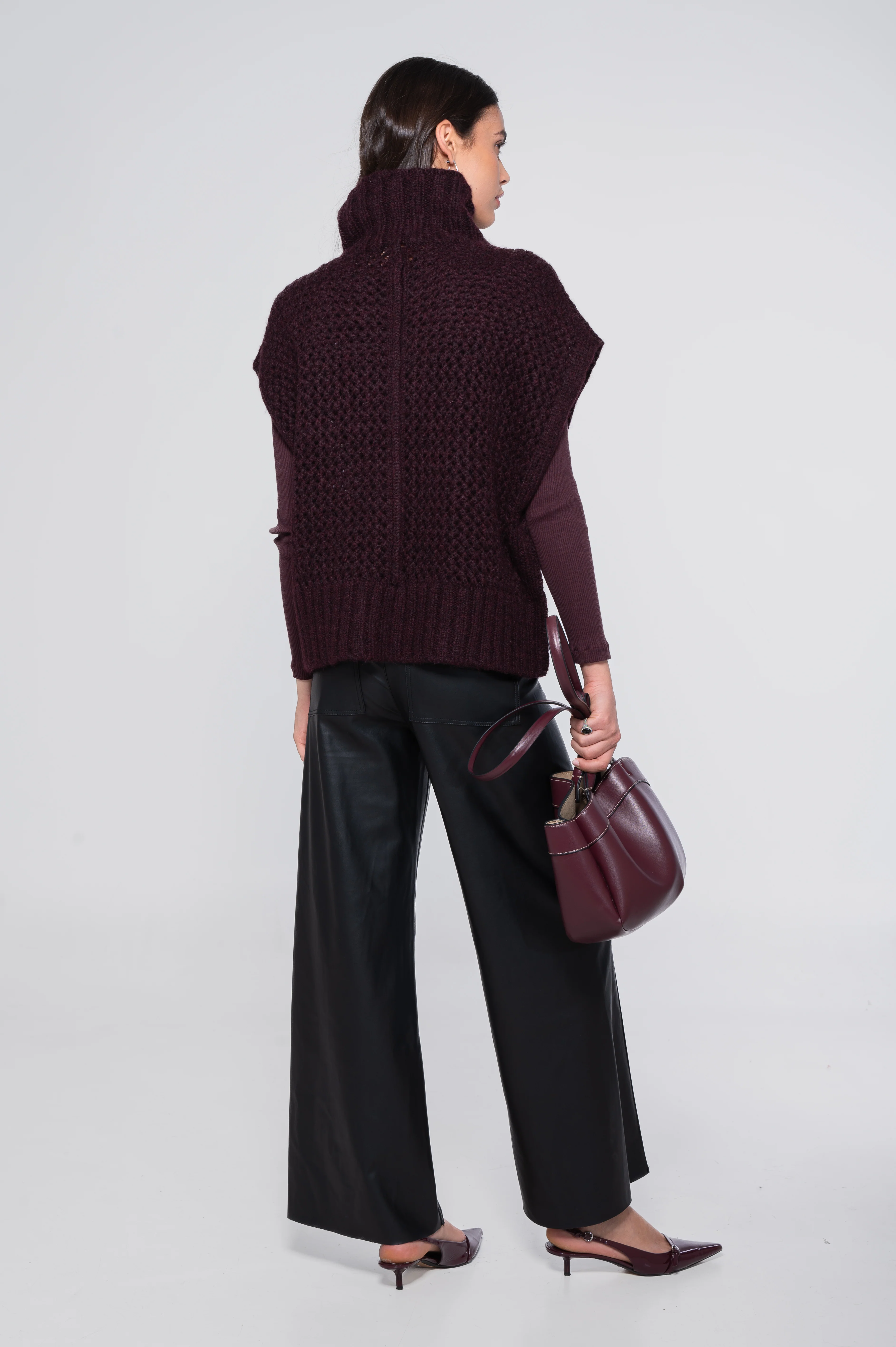 Mock neck vest in alpaca blend with openwork texture 7681 - Image 3