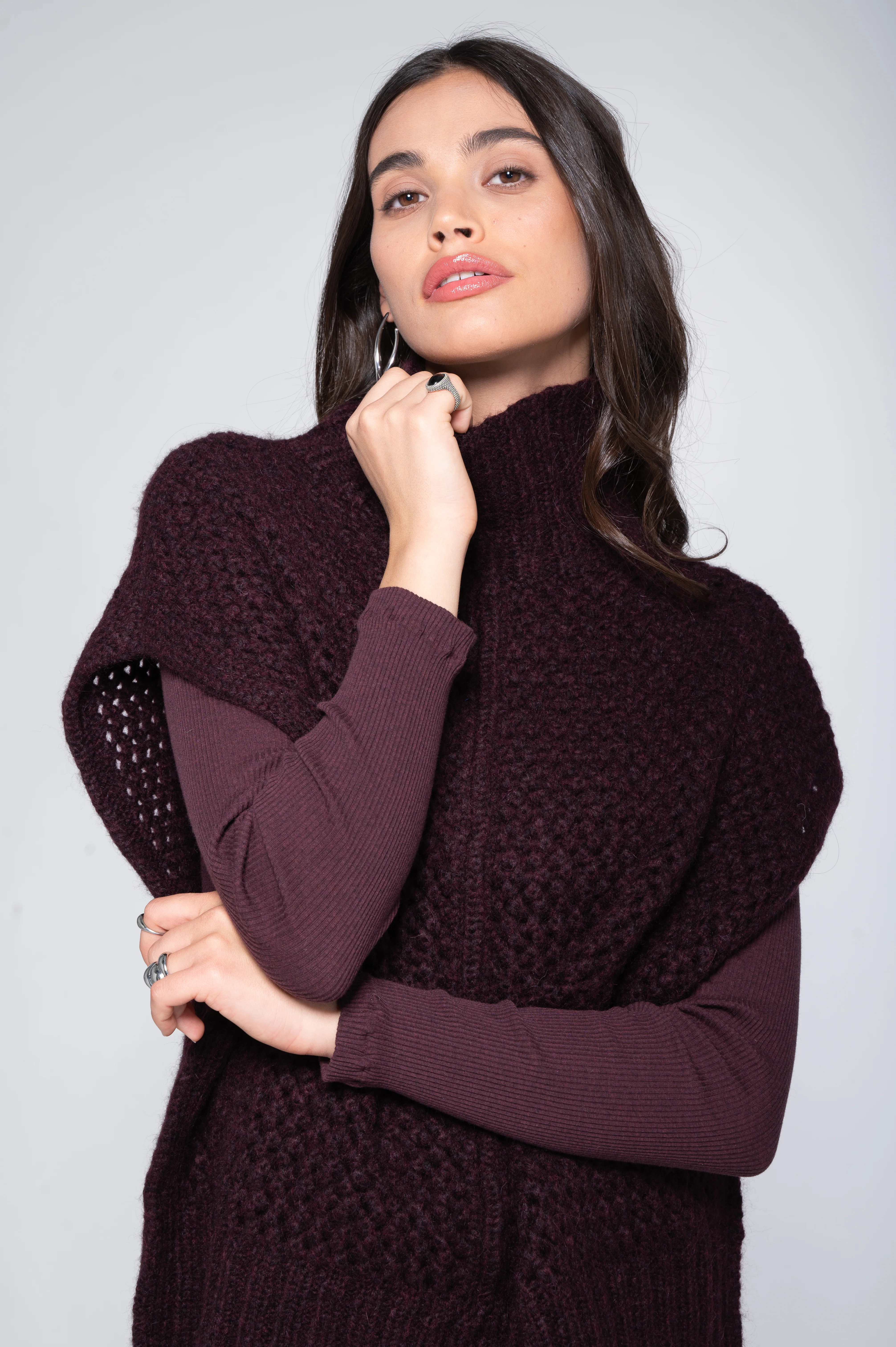 Mock neck vest in alpaca blend with openwork texture 7681 - Image 4
