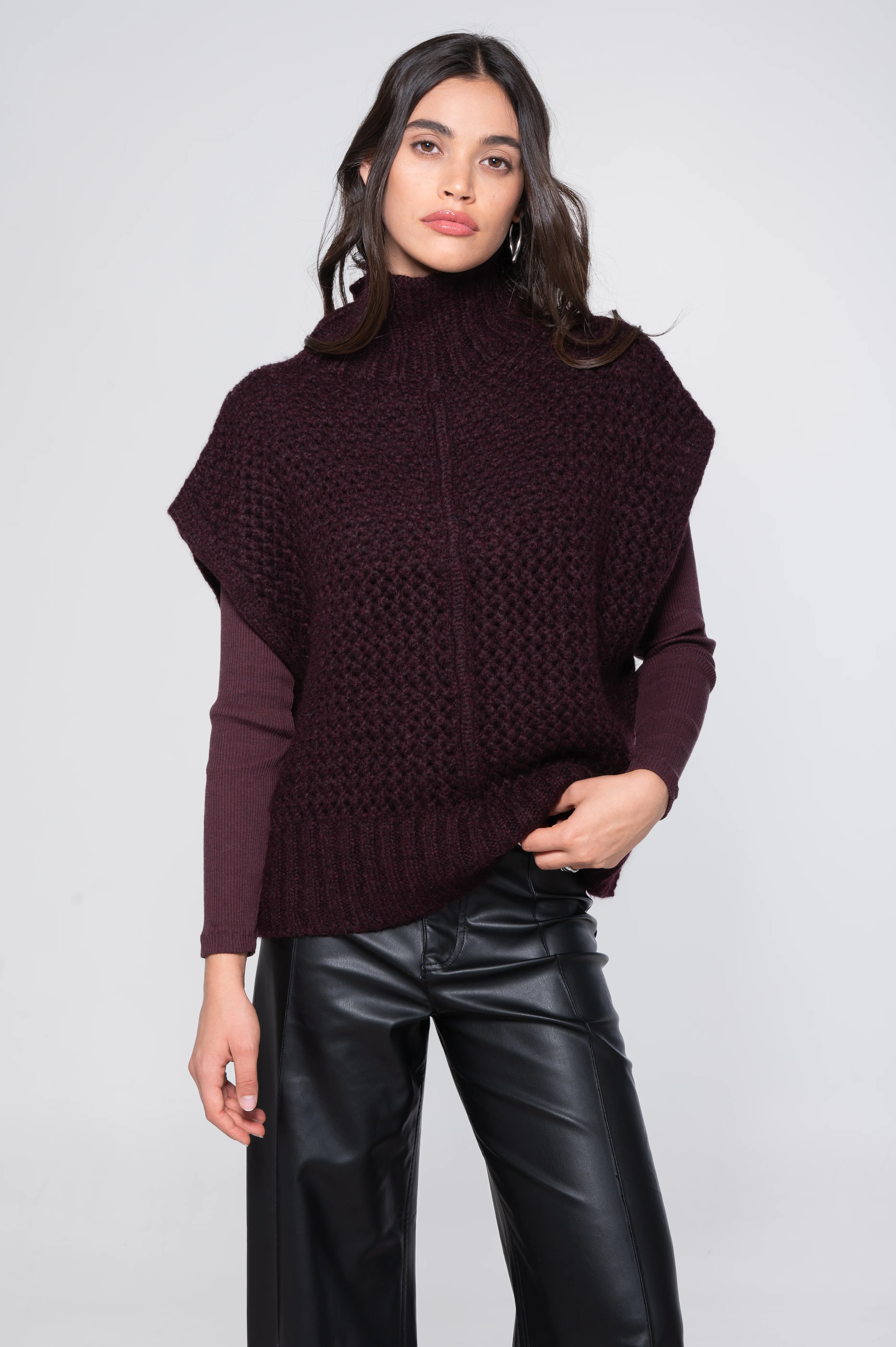 Mock neck vest in alpaca blend with openwork texture 7681 - Image 5
