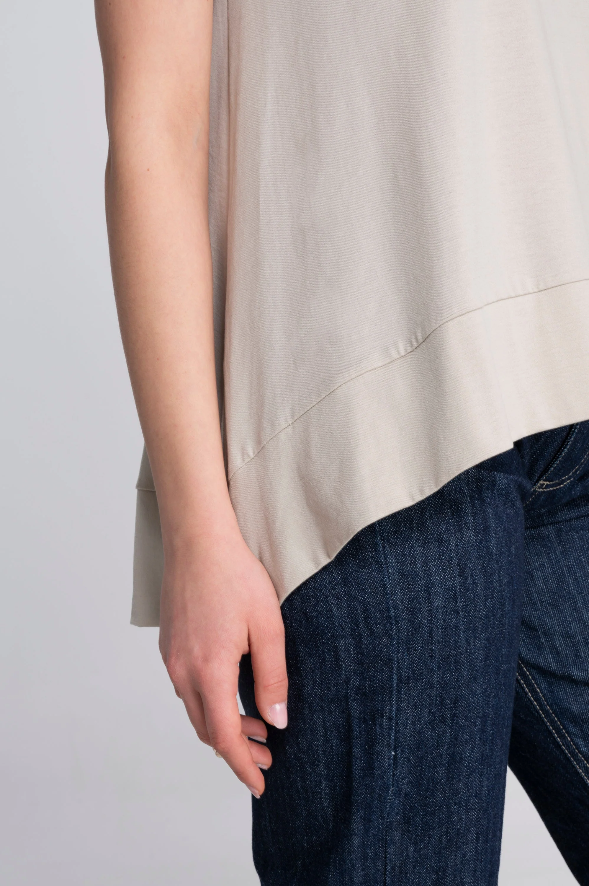 Round neck flared T-shirt in jersey cotton 403 - Image 3