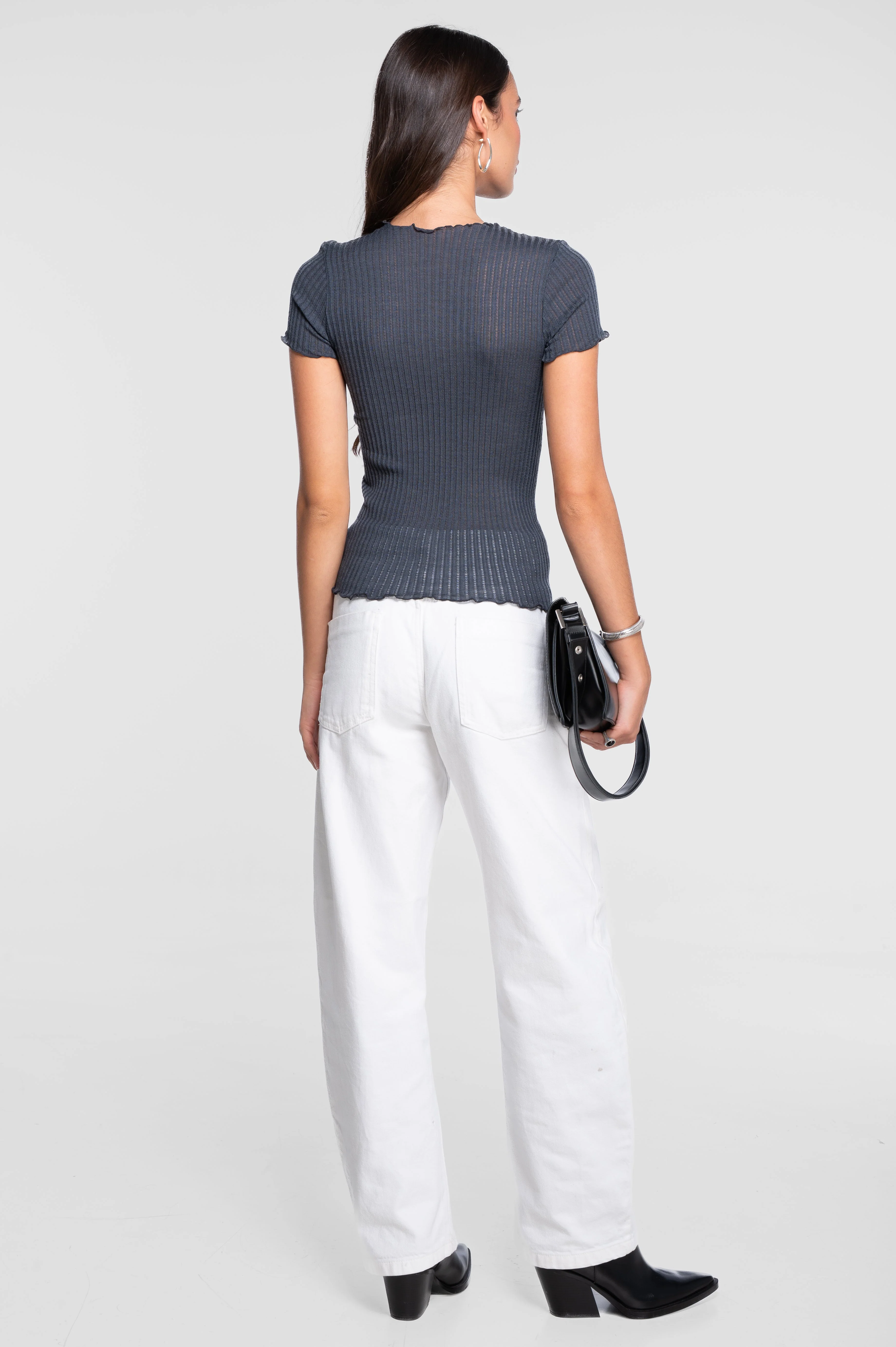 Short sleeves roundneck top in ajouré wool and silk 7493 - Image 12
