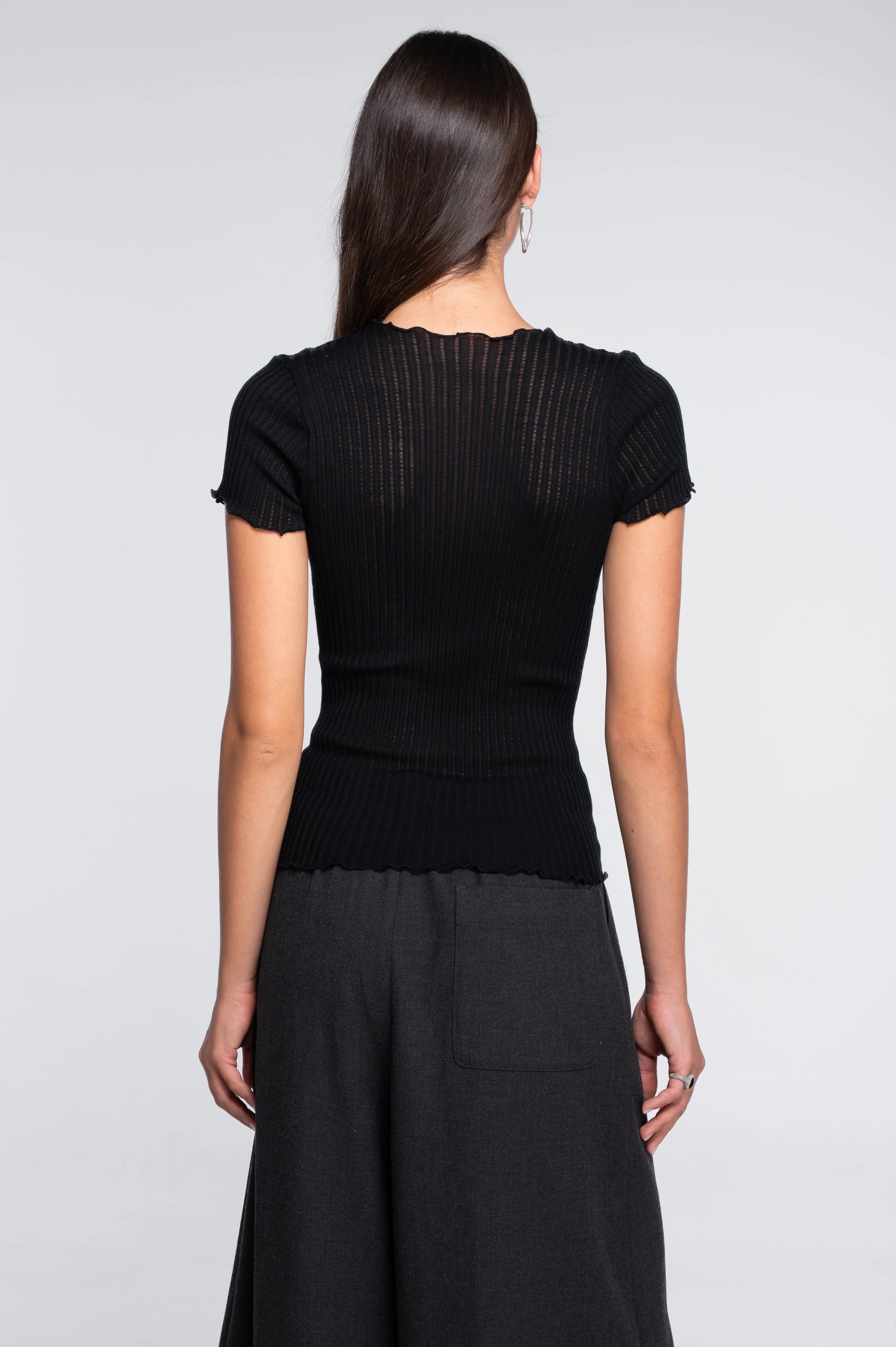 Short sleeves roundneck top in ajouré wool and silk 7493 - Image 3