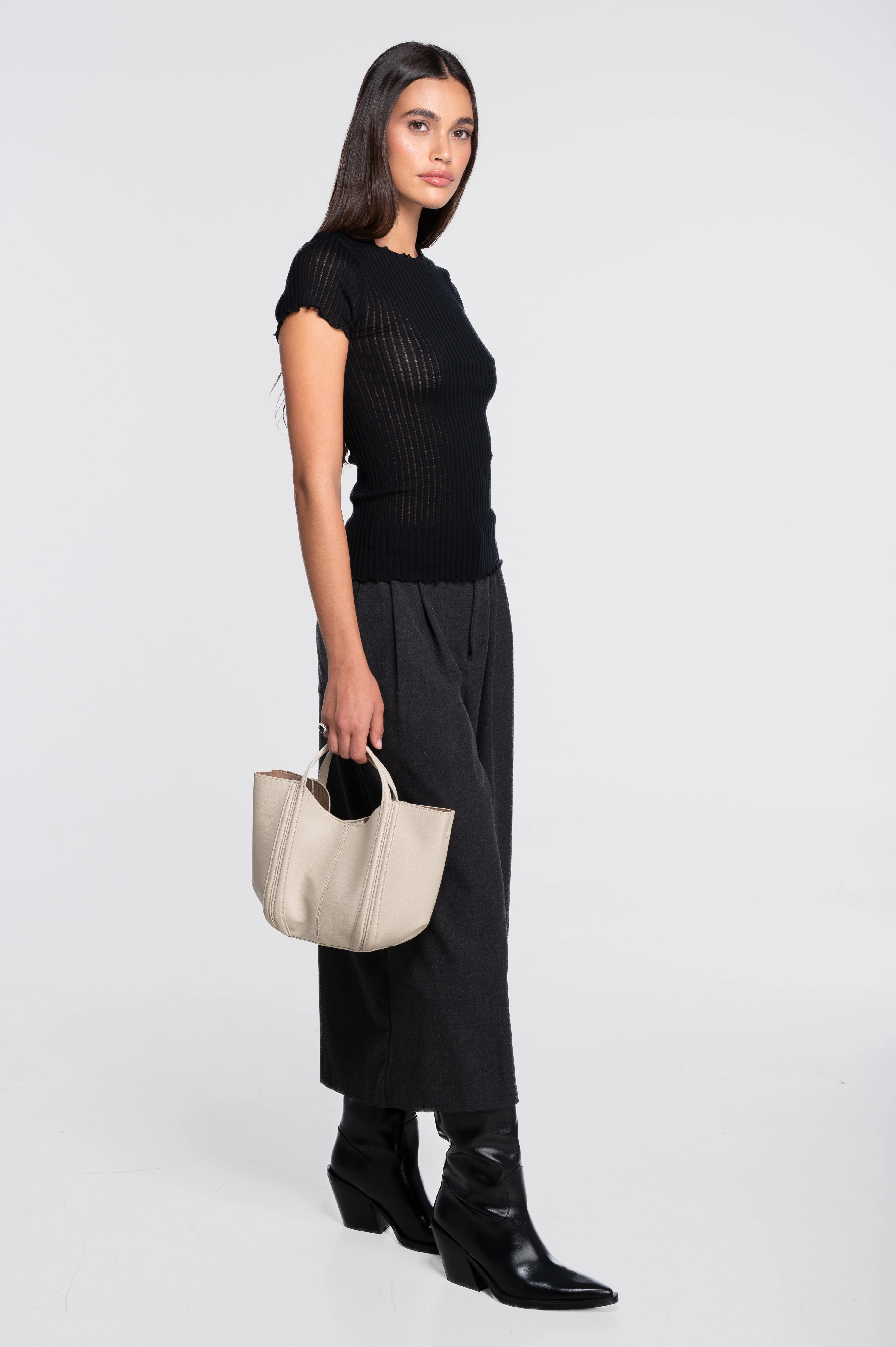 Short sleeves roundneck top in ajouré wool and silk 7493 - Image 5