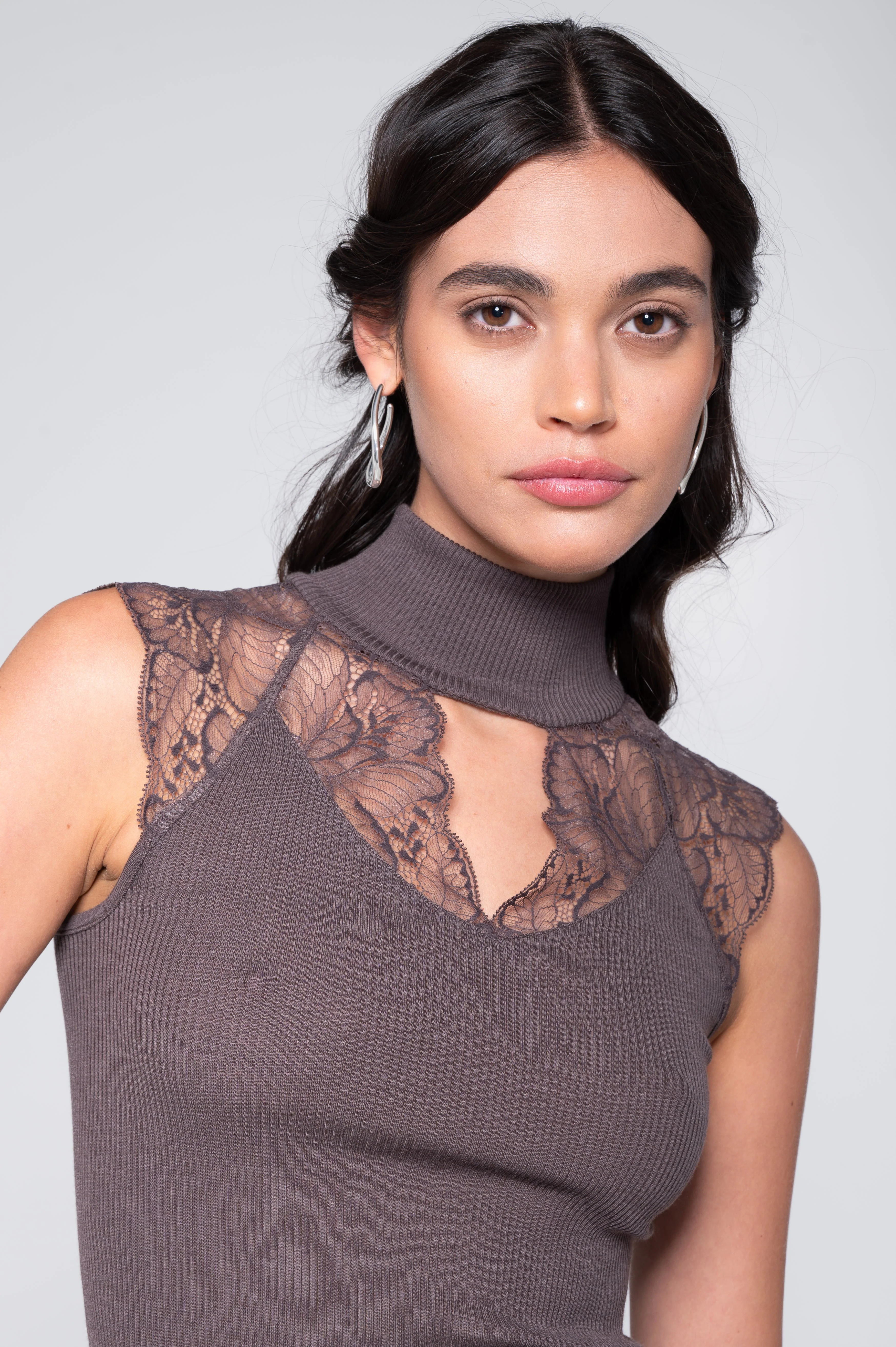 Wool and silk sleeveless mock neck top with Leavers lace 7611 - Image 9