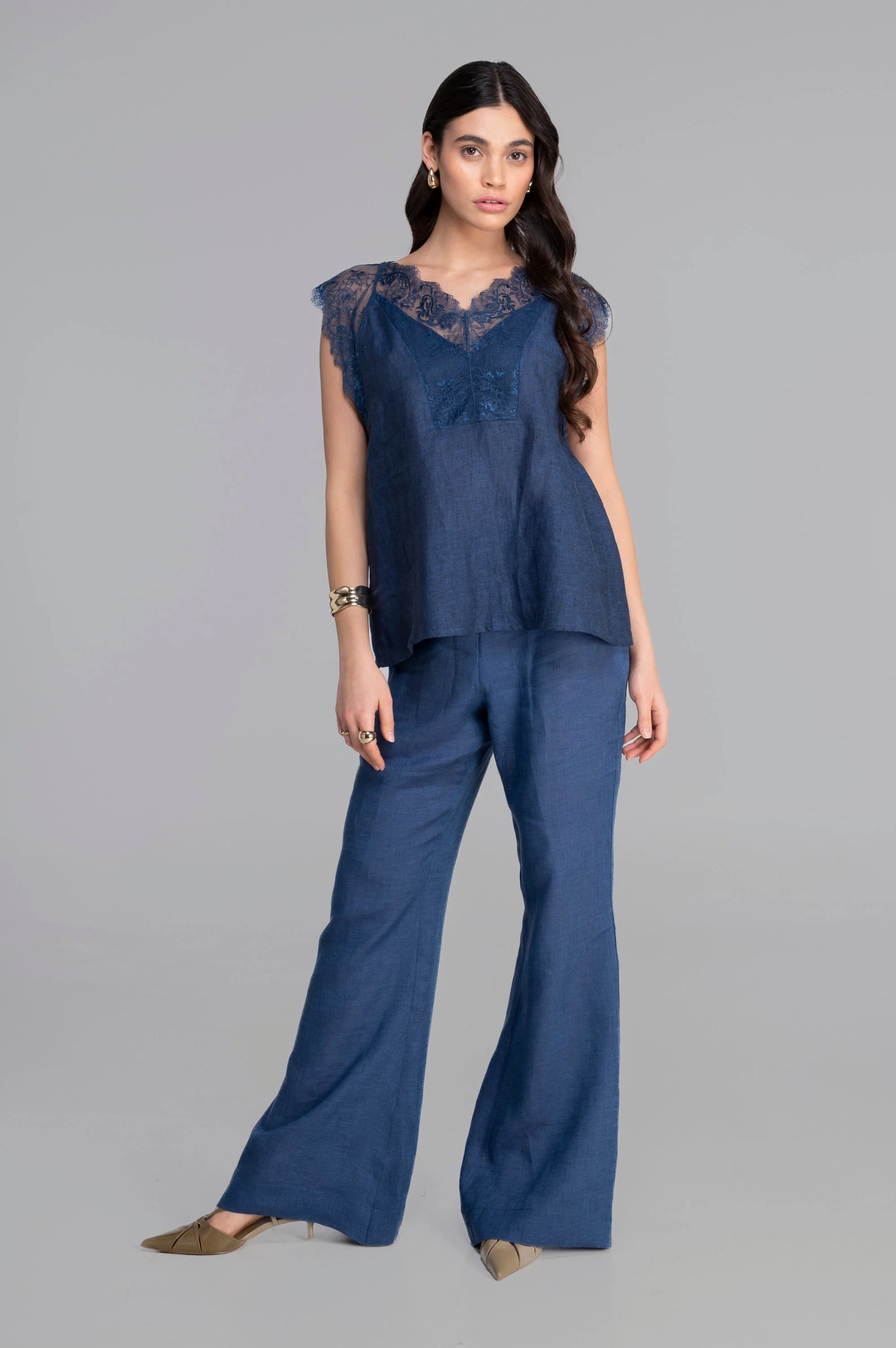 Linen short sleeves shirt with chantilly lace 7521 - Image 5