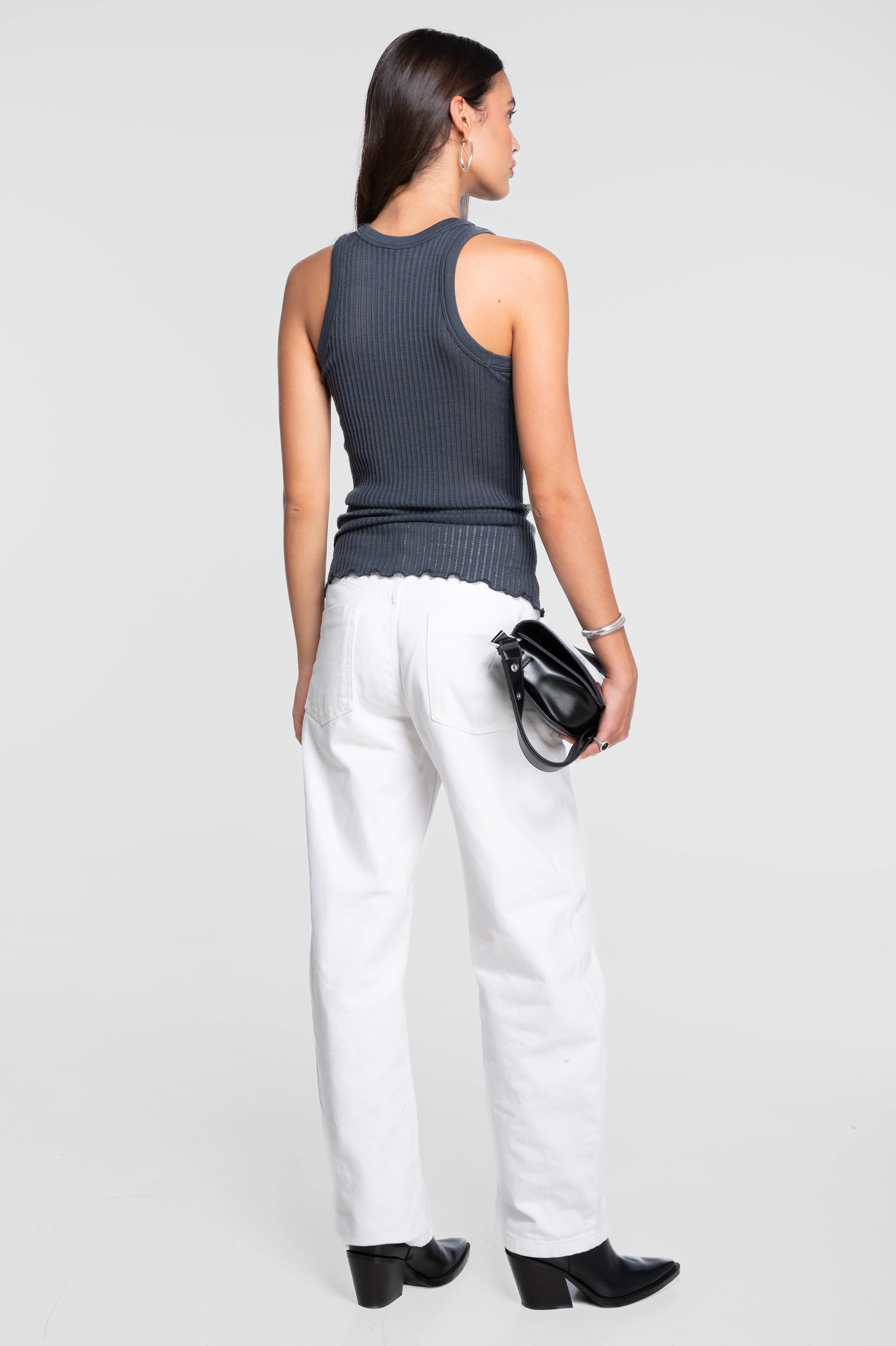 Sleeveless halterneck top in ajouré wool and silk 7490 - Image 11
