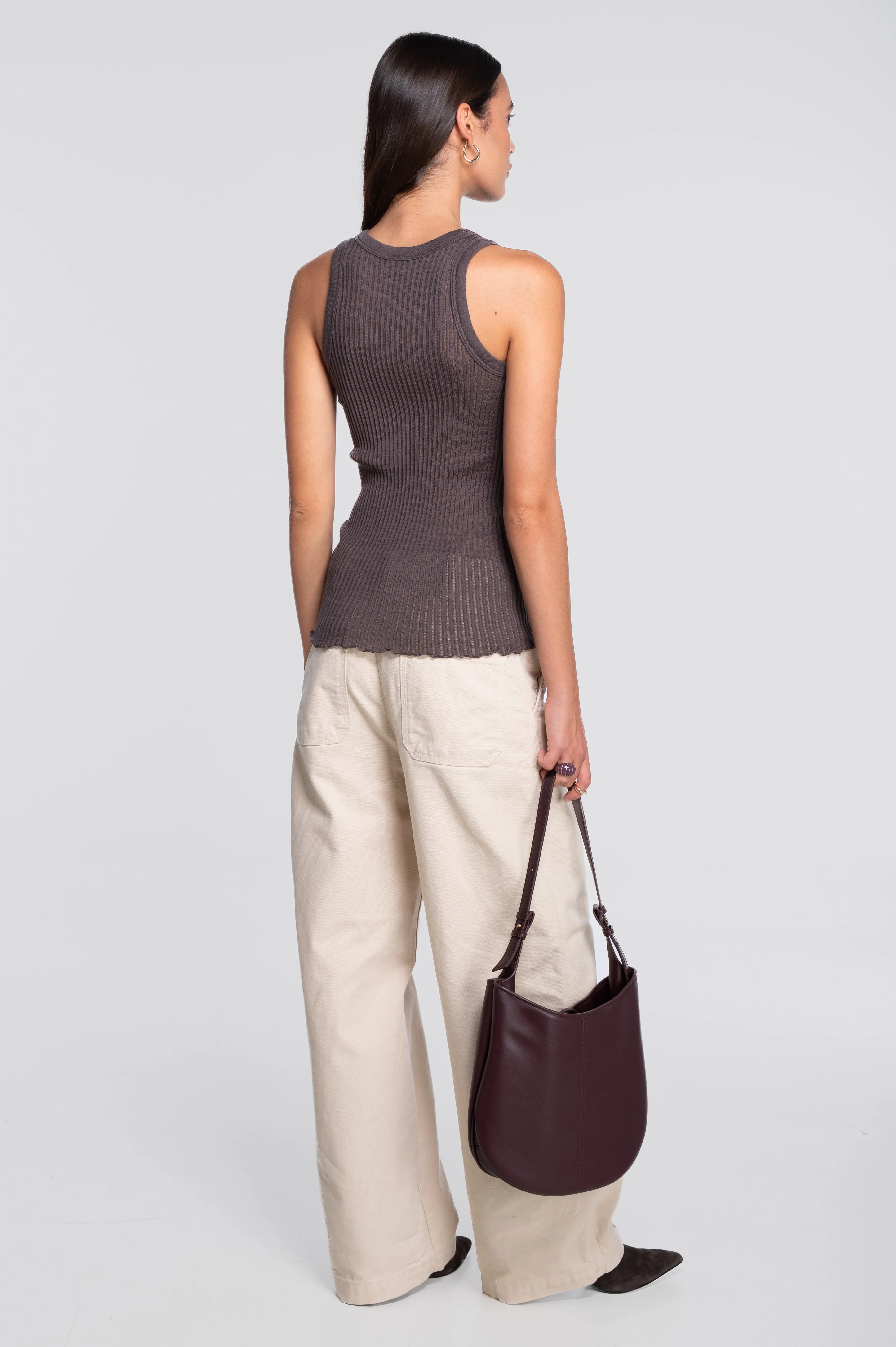 Sleeveless halterneck top in ajouré wool and silk 7490 - Image 17