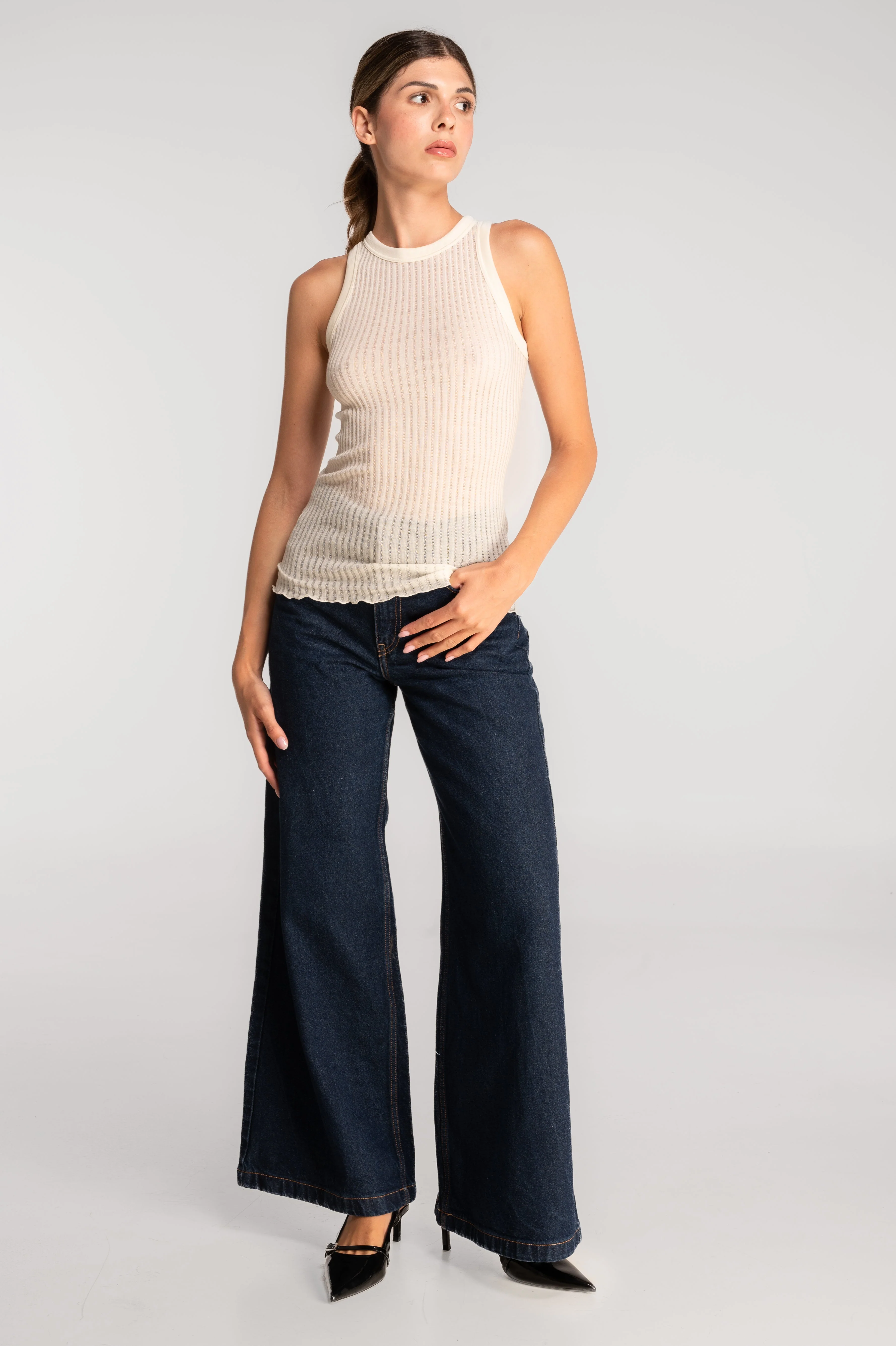 Sleeveless halterneck top in ajouré wool and silk 7490 - Image 4