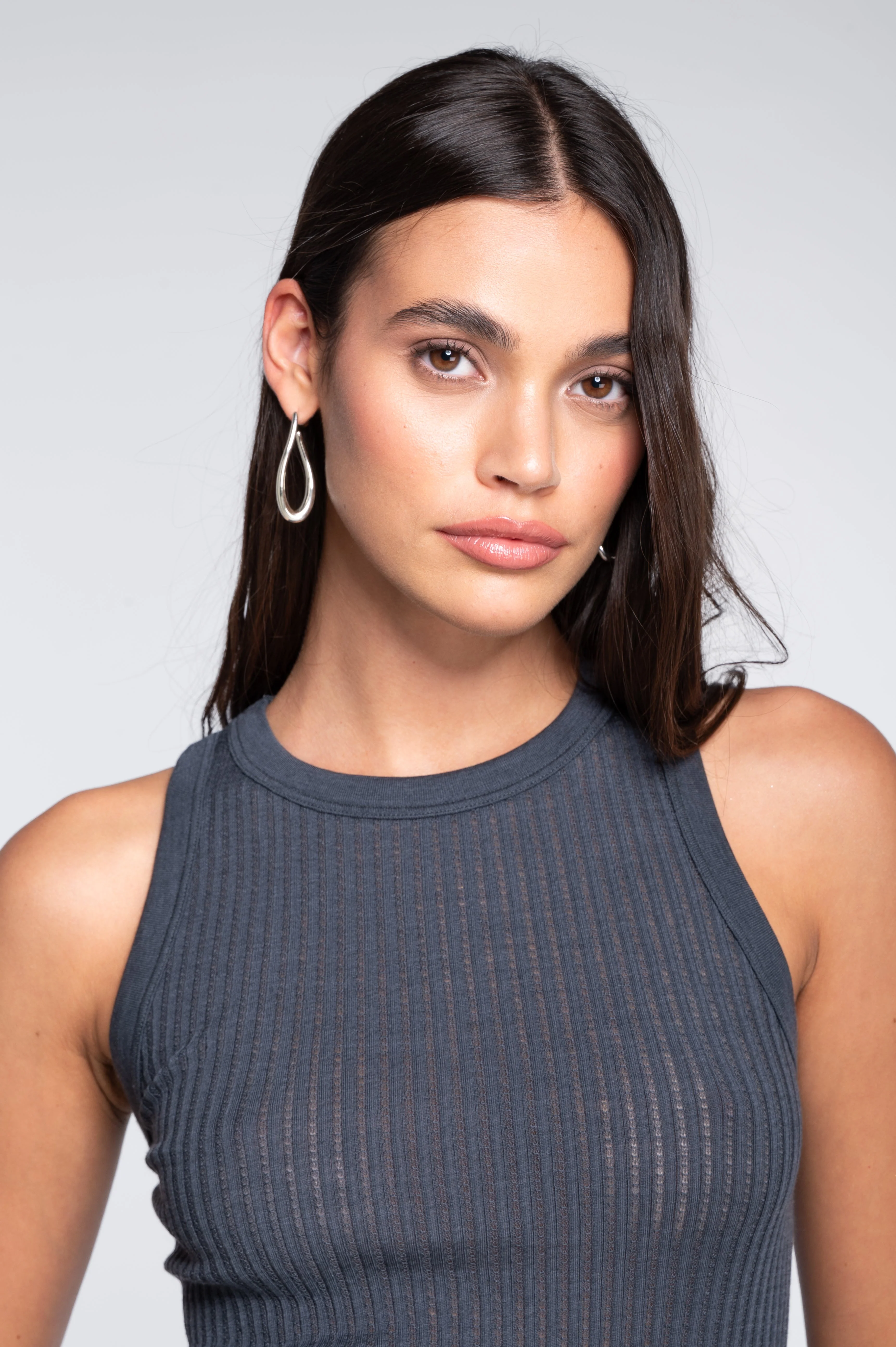 Sleeveless halterneck top in ajouré wool and silk 7490 - Image 6
